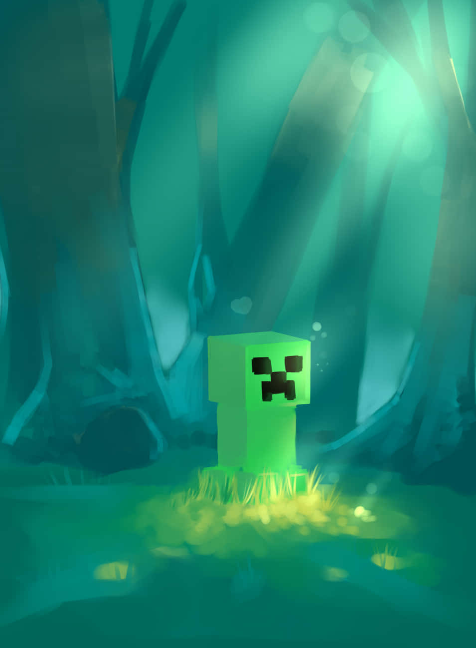 Minecraft Fan Art 桌布 壁紙 — 一個發光的綠色爬行者站在迷霧森林中，被穿過高聳樹木的虛幻青色光芒籠罩。