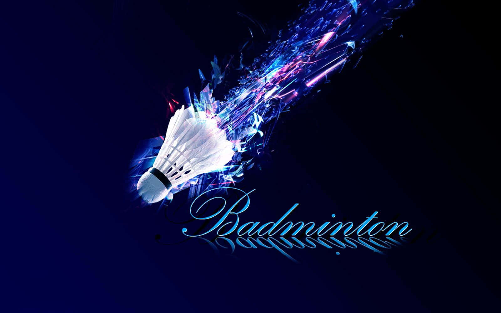 Badminton 桌布 壁紙 — 一個發光的羽毛球在黑暗背景上爆發出電藍色和紫色的能量，下方寫有'Badminton'字樣。