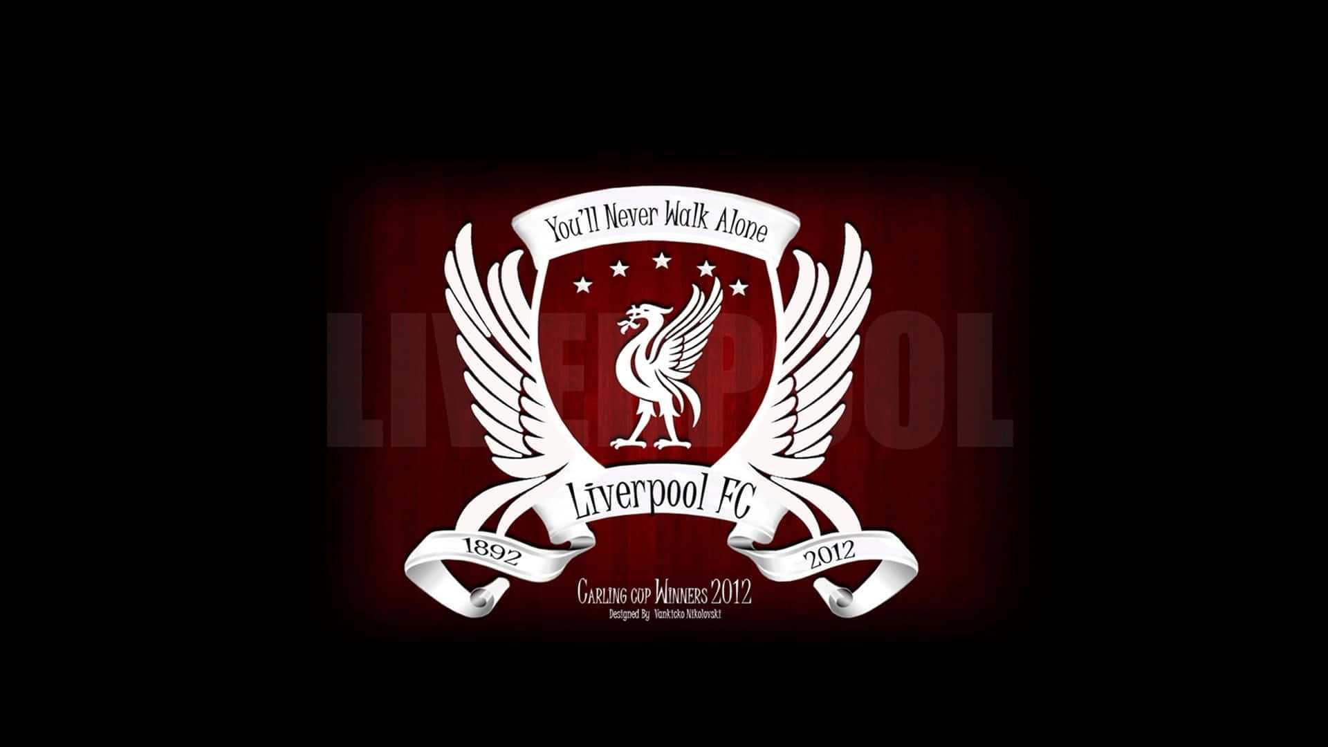 Liverpool 桌布 壁紙 — 一個白色的利物浦足球會徽章，帶有帶翼的利物鳥和星星，在深紅色漸變背景上發光。
