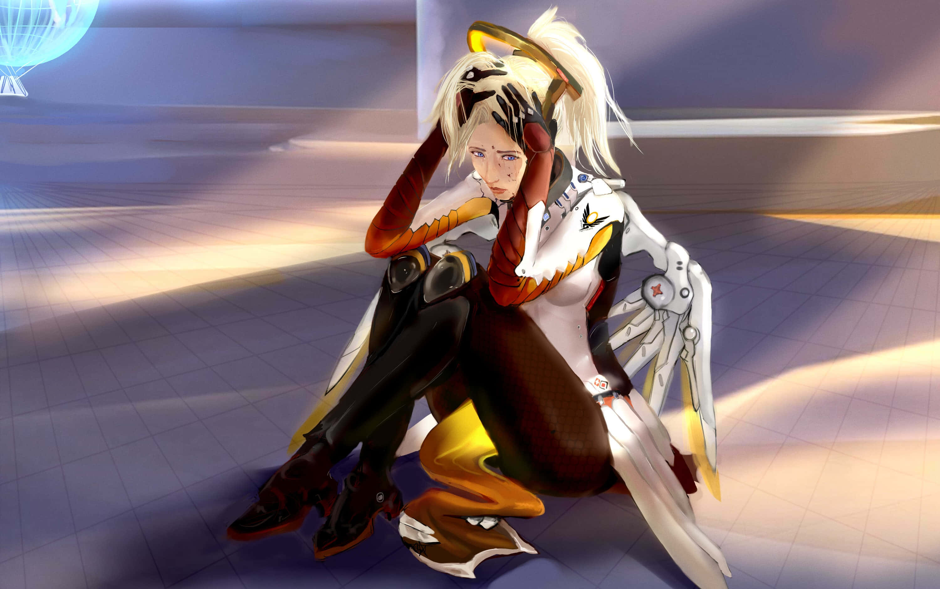 Overwatch Mercy 桌布 壁紙 — 一個白髮的動漫角色，擁有機械翅膀，坐在未來空間的網格地板上，雙手放在頭上，沐浴在溫暖的光線中。