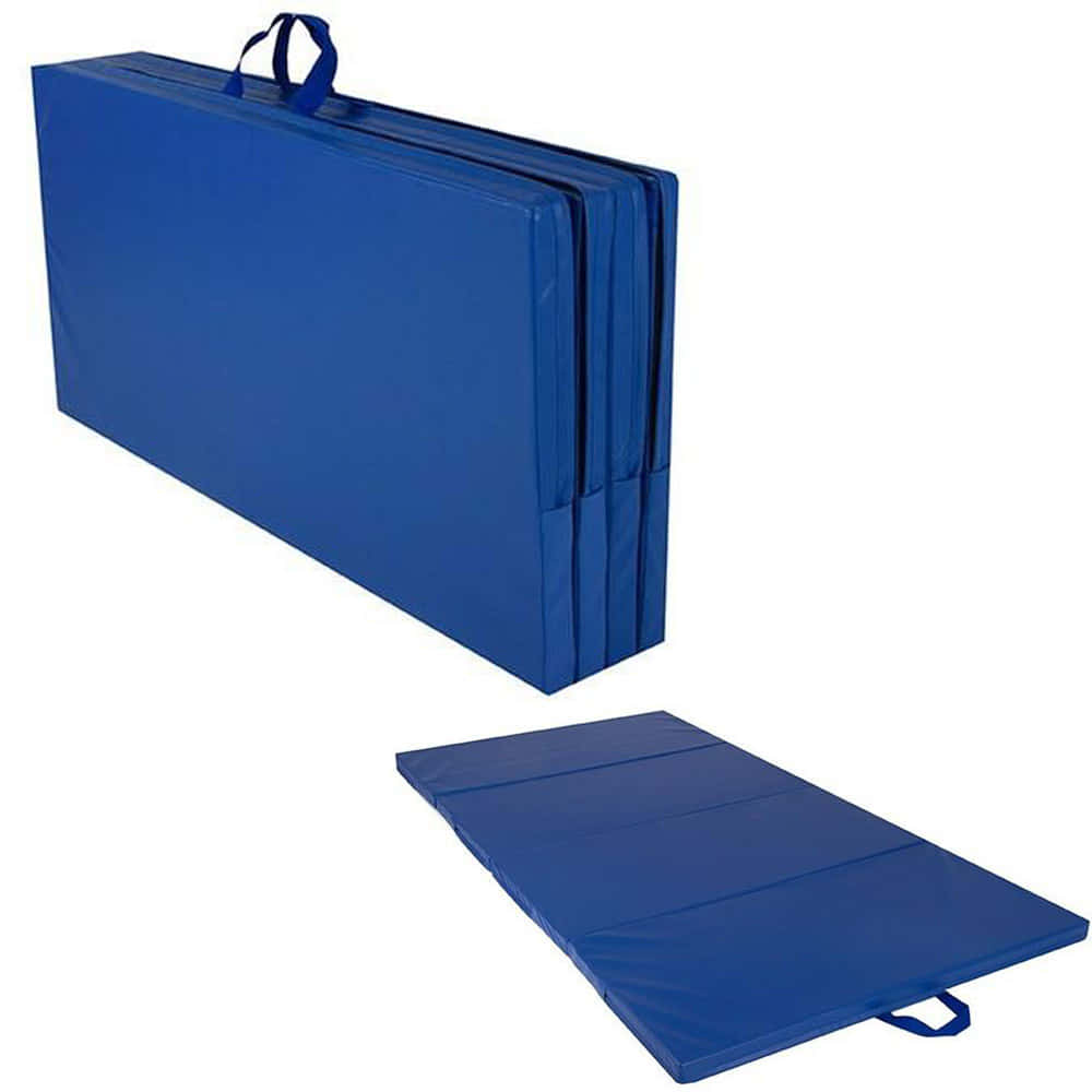 Gymnastics Mat 桌布 壁紙 — 一個皇室藍色可摺疊體操墊，顯示為折疊帶手柄和完全展開在白色背景上。