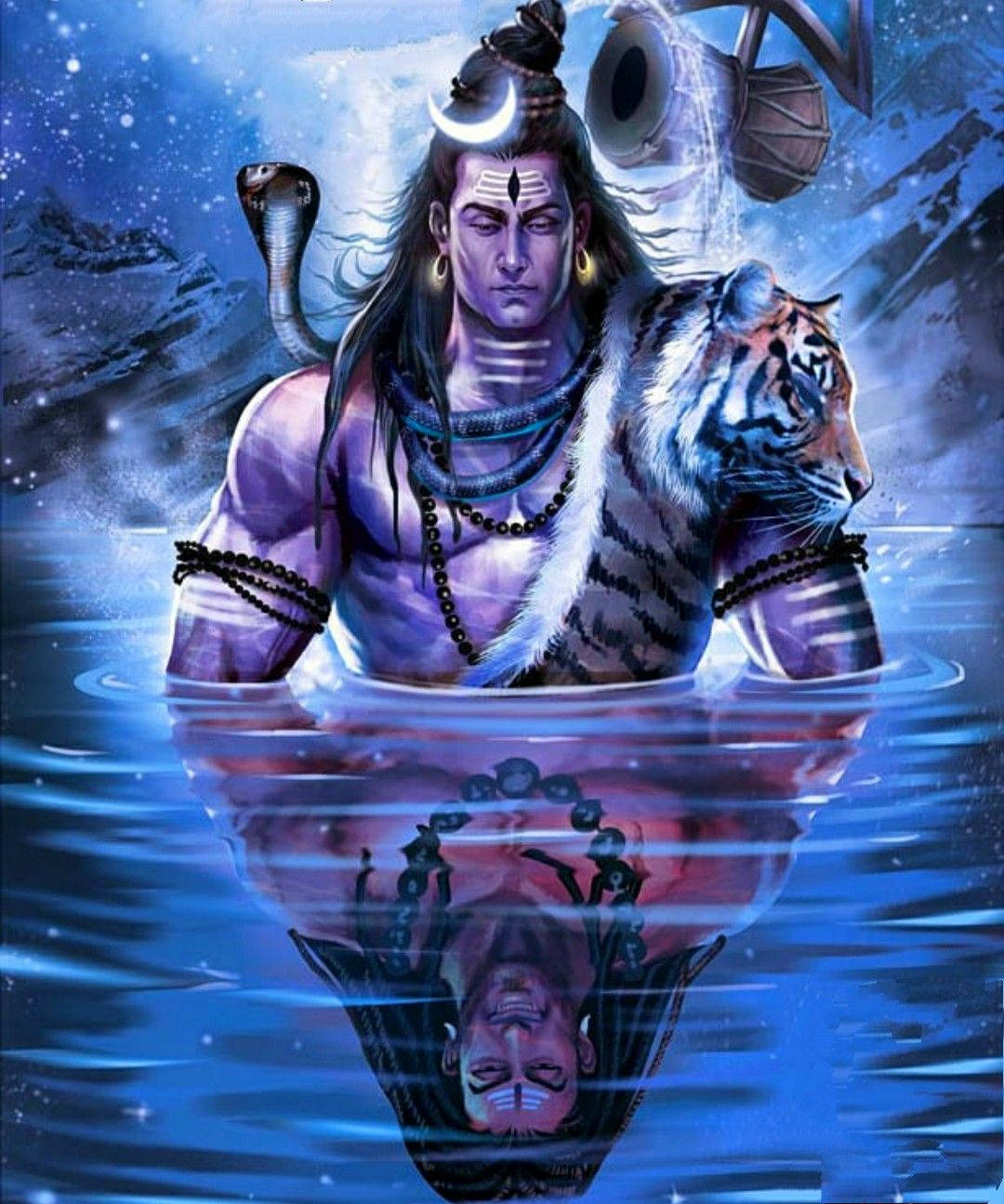 Lord Shiva 桌布 壁紙 — 一個神聖的人物帶著老虎和眼鏡蛇從發光的藍色水中浮現，背景是星空和彎月。