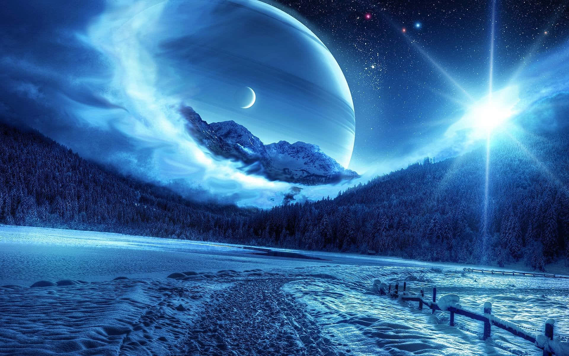 月光 桌布 壁紙 — 一個積雪覆蓋的森林湖泊，下方是一個巨大的發光藍色行星和一顆明亮的星星，伴隨著新月。