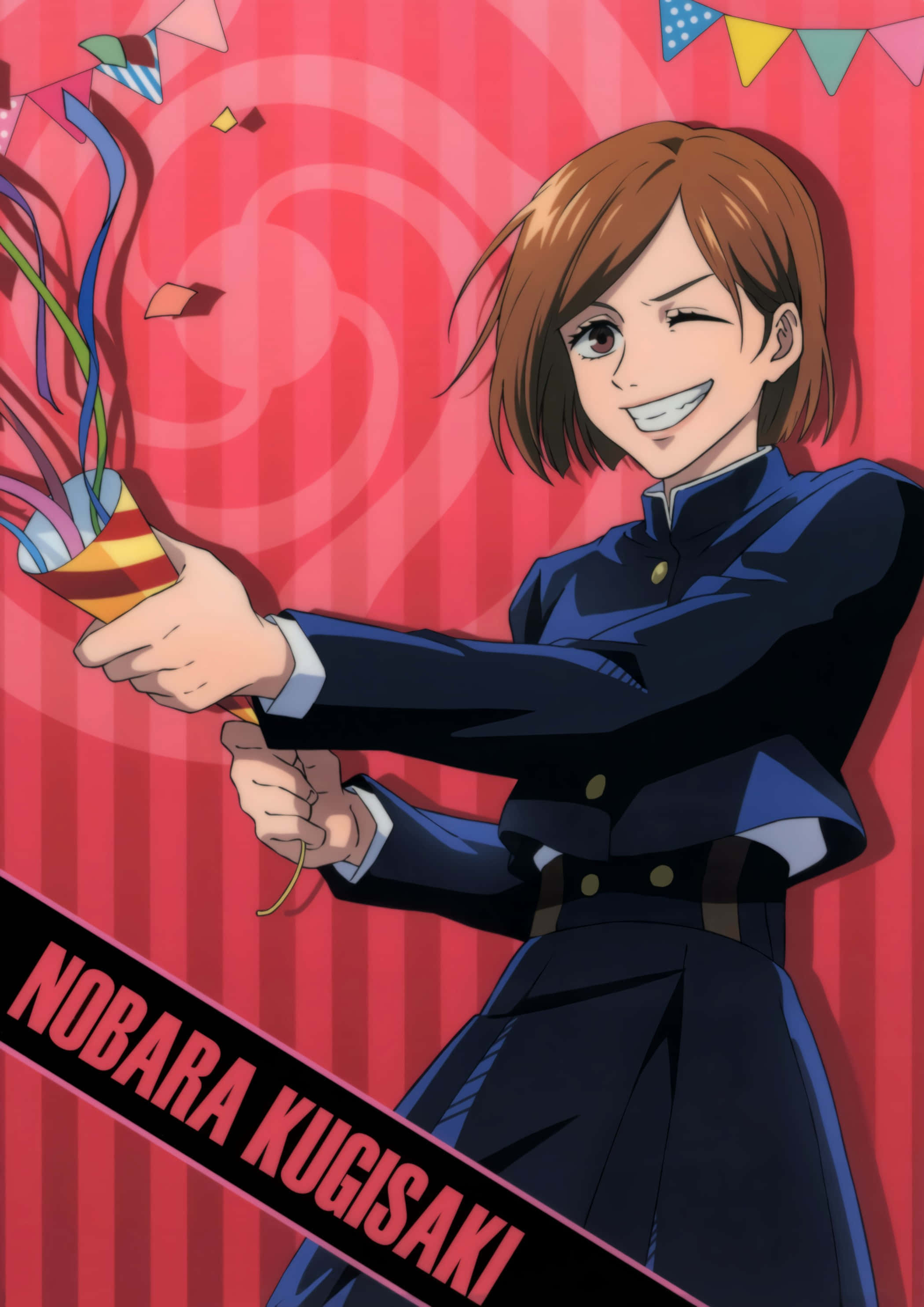 Nobara Kugisaki 桌布 壁紙 — 一個穿著深色制服、開心的動畫女孩，在充滿活力的紅色條紋背景和節日彩帶裝飾中，拿著一個色彩繽紛的派對拉炮。
