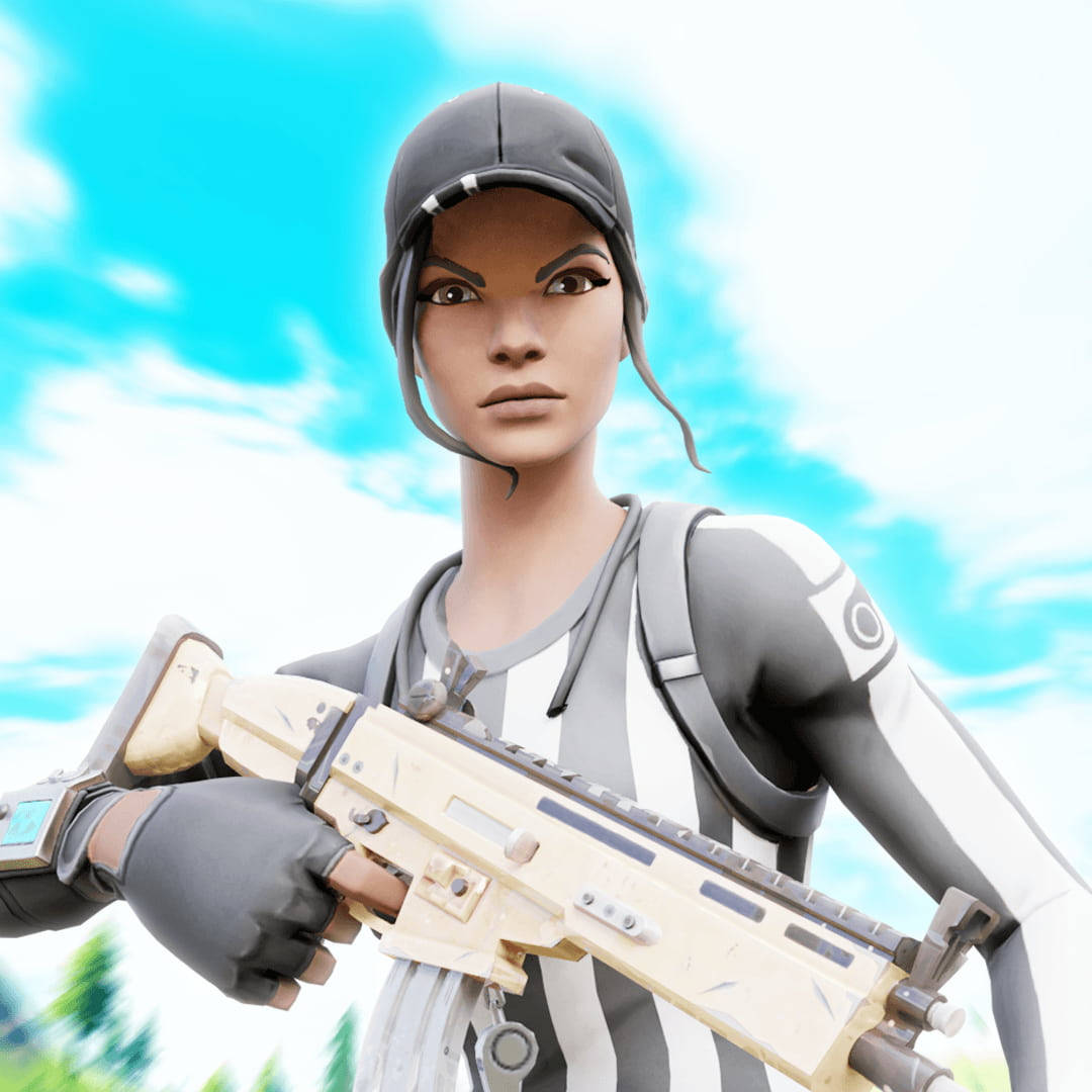 遊戲 桌布 壁紙 — 一個穿著灰色和白色裝備的Fortnite角色，在晴朗藍天和柔軟雲朵下，手持一支棕褐色突擊步槍。