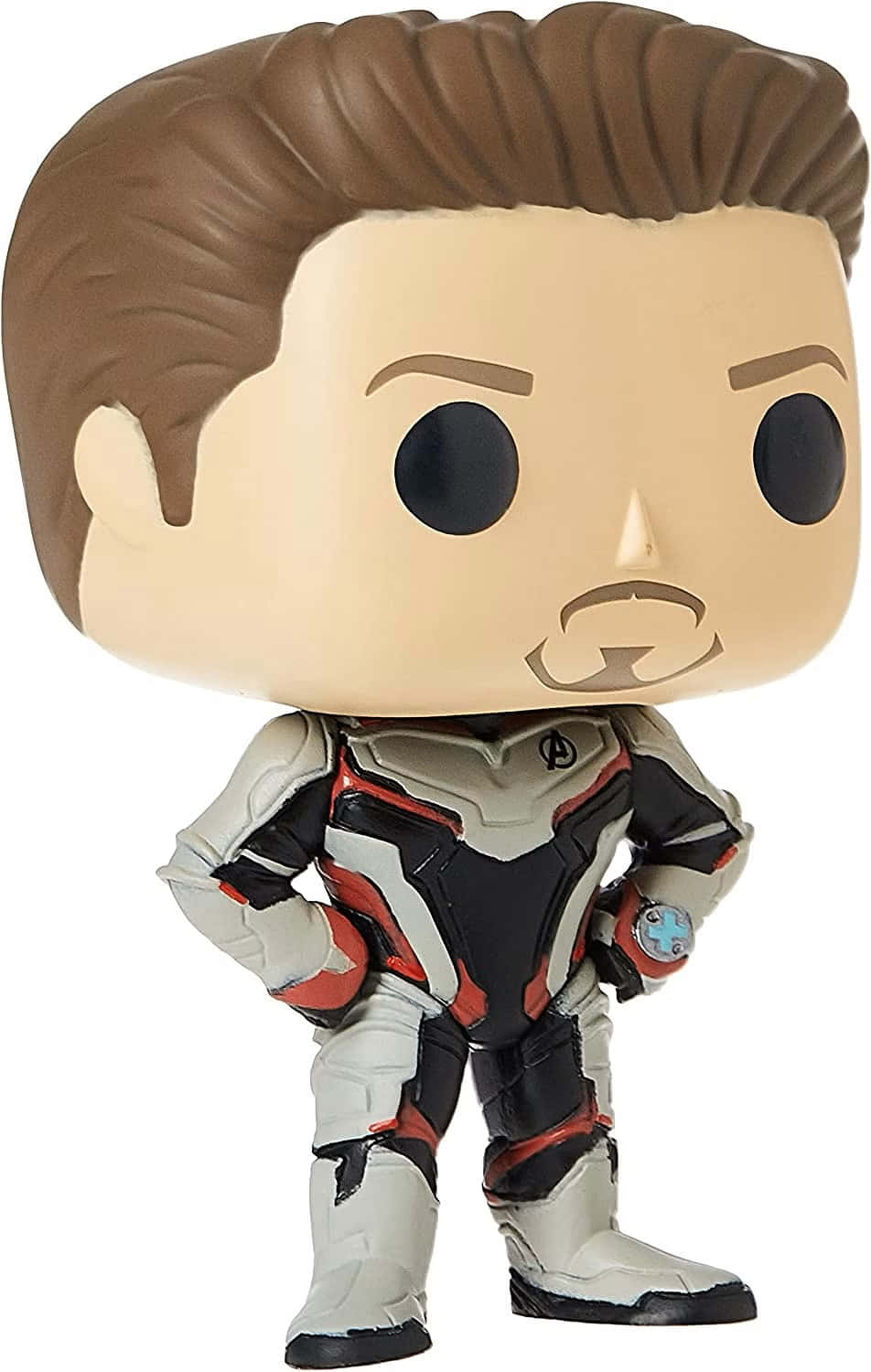 Iron Man Pop Figures 桌布 壁紙 — 一個穿著白色、紅色和黑色裝甲服、棕色頭髮和黑色眼睛的男人的Funko Pop人偶。