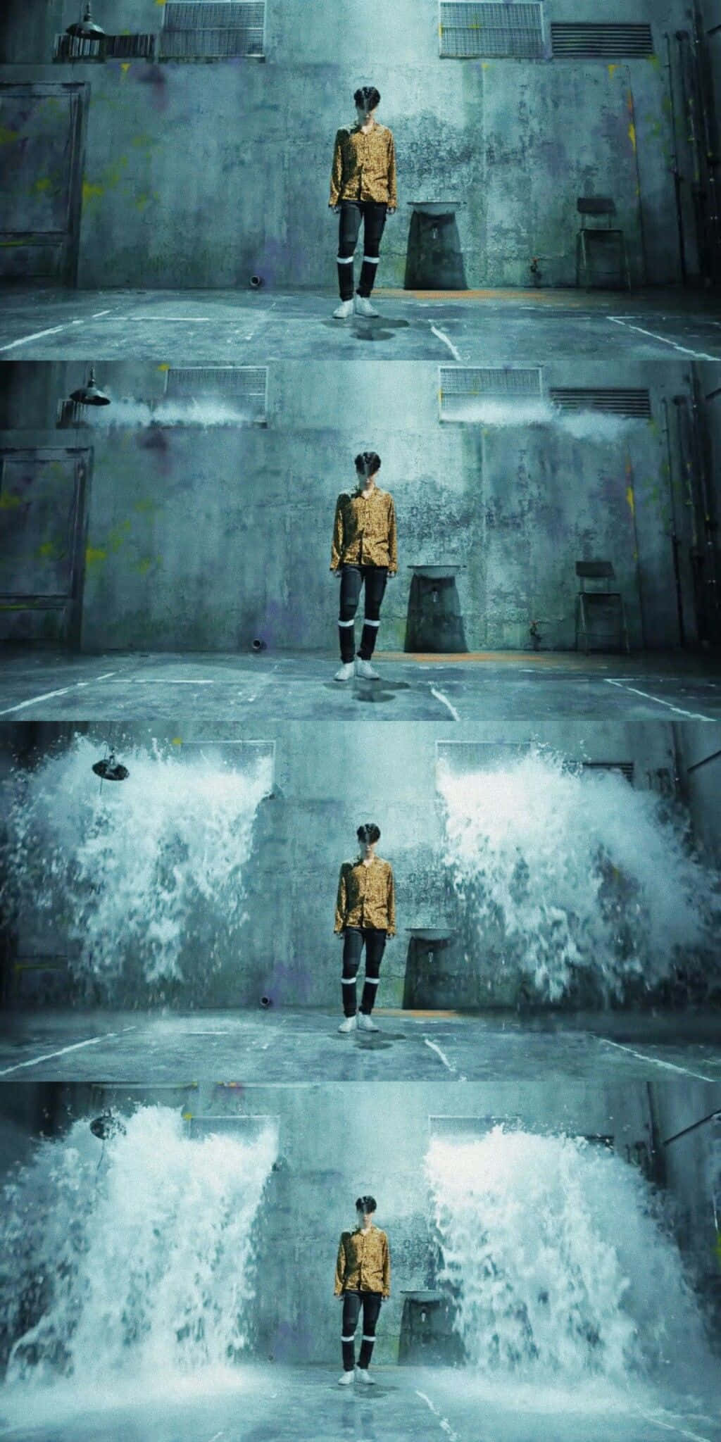 Bts Mv 桌布 壁紙 — 一個穿著金色外套的人獨自站在粗糙的混凝土房間裡，周圍的牆壁噴出瀑布。