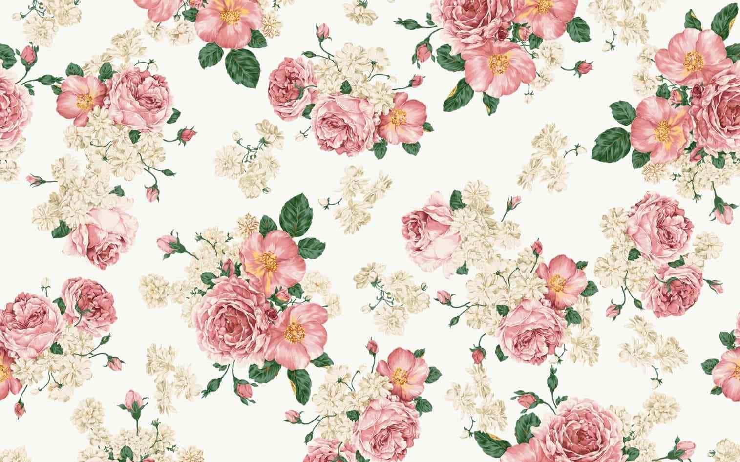 Tumblr Flower 桌布 壁紙 — 一個精緻的花卉牆紙圖案，以柔和的粉紅玫瑰和奶油白色花朵搭配綠色葉子，點綴在淡奶油色背景上。