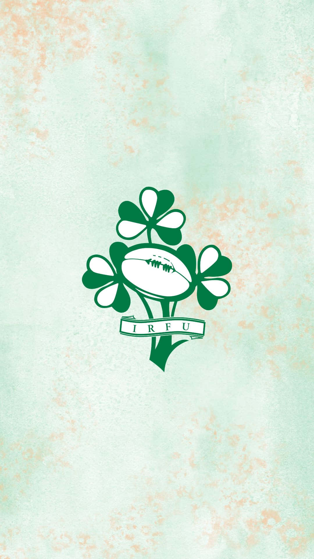 Ireland Rugby 桌布 壁紙 — 一個綠色欖球藏於四片三葉草之間，帶有'IRFU'橫幅，背景為紋理薄荷色。