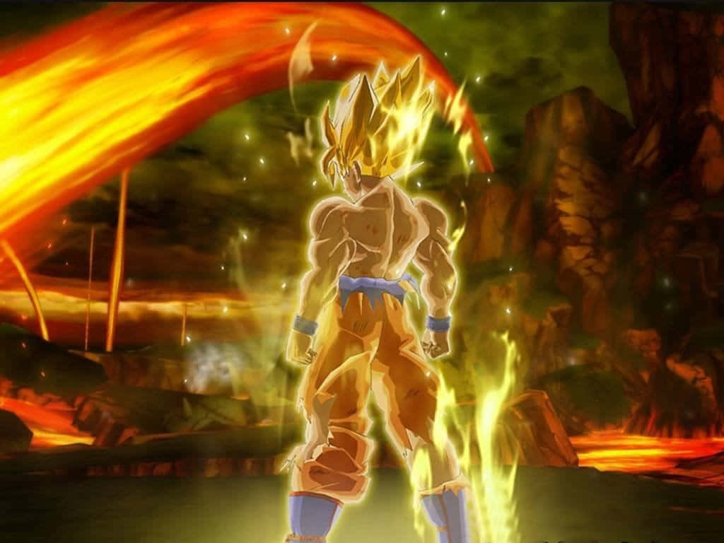 Saiyan Race 桌布 壁紙 — 一個肌肉發達的動漫戰士，金色尖刺頭髮，在火山景觀中背光映襯著熾熱的橙色能量光環。