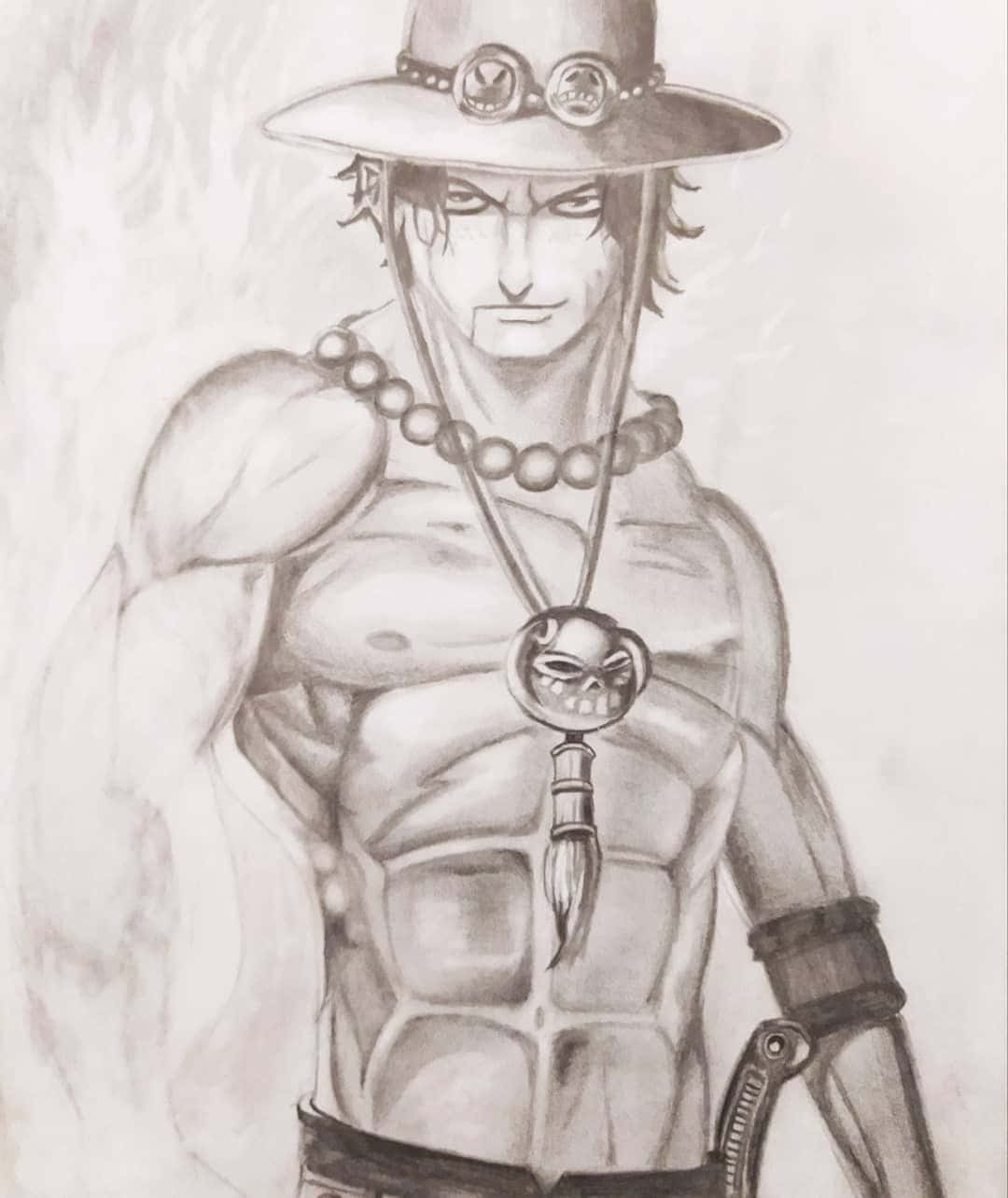 portgas d ace 桌布 壁紙 — 一個肌肉發達的動漫男人，戴著寬邊帽和骷髏吊墜，在詳細的鉛筆素描中凝視著。