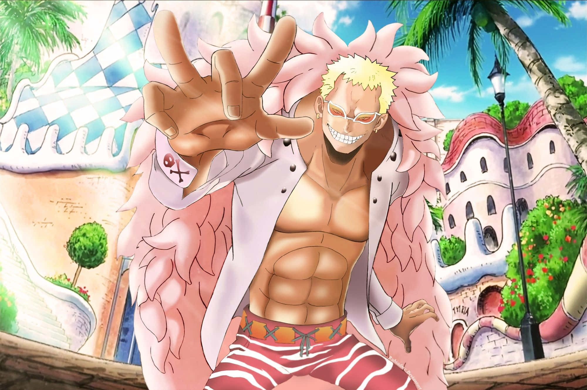 Donquixote Doflamingo 桌布 壁紙 — 一個肌肉發達的動漫角色，金髮，身穿粉紅色羽毛外套，在熱帶沿海小鎮愉快地揮手。