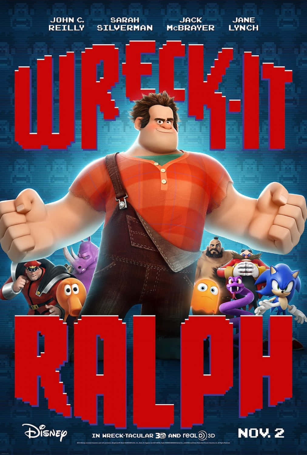 Disney 3d Movies 桌布 壁紙 — 一個肌肉發達的動畫角色穿著橙色襯衫和工裝褲，英雄般地舉起拳頭站立，周圍是電子遊戲角色，背景是像素化的藍色。