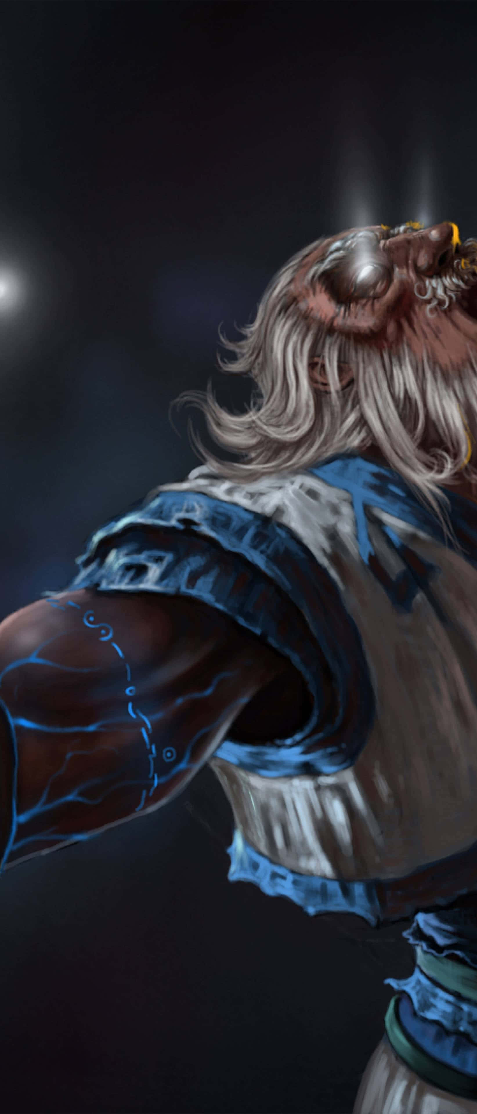 Dota 2 Zeus 桌布 壁紙 — 一個肌肉發達的戰士，帶有發光的藍色紋身和飄逸的白髮，站在黑暗神秘的環境中。