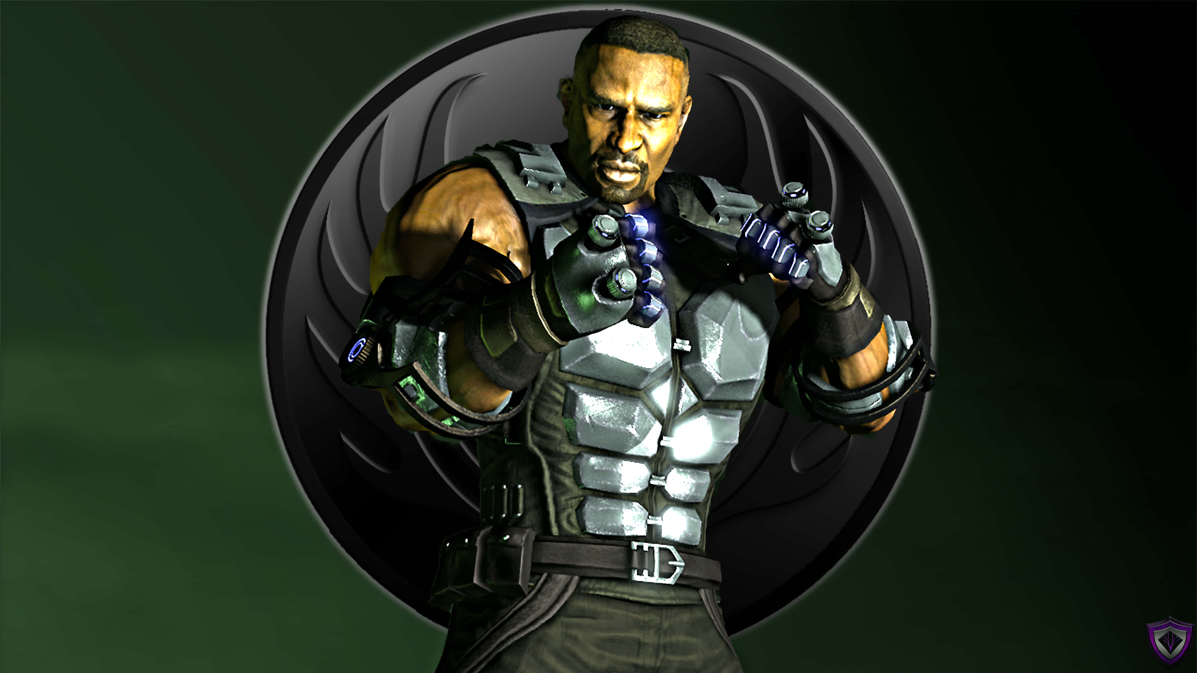Mortal Kombat Jax 桌布 壁紙 — 一個肌肉發達的電子遊戲角色身穿金屬盔甲，在黑暗圓形標誌前挑釁地站著，拳頭發光。
