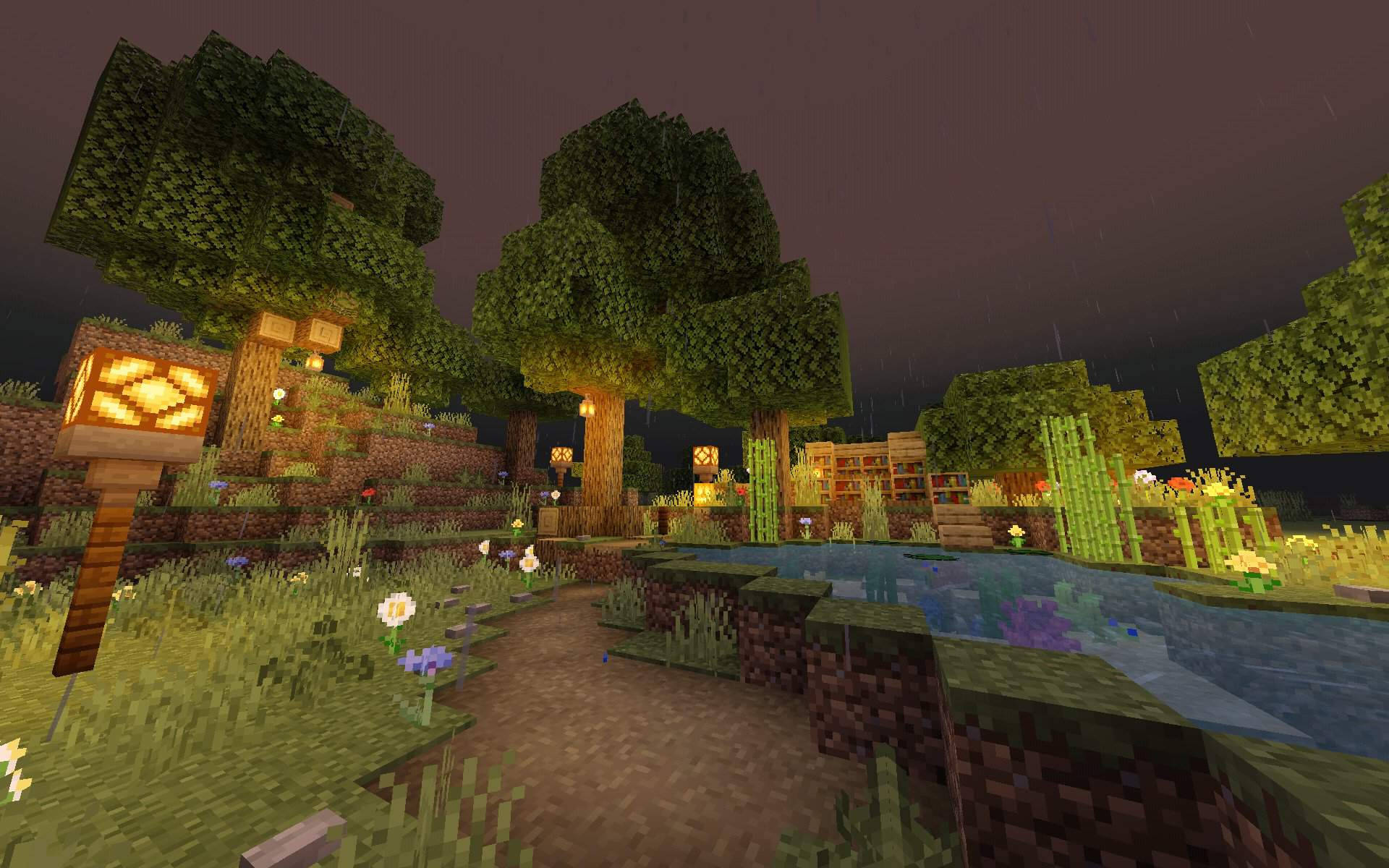 Park 桌布 壁紙 — 一個舒適的Minecraft村莊夜晚，發光的燈籠照亮樹木和池塘，天空下著雨。