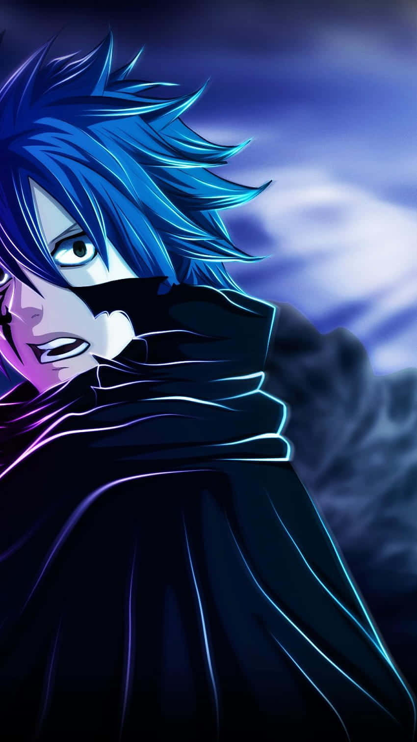 Jellal Fernandes 桌布 壁紙 — 一個藍髮的動漫角色穿著黑色斗篷，在暴風雨的紫色天空下怒目而視。