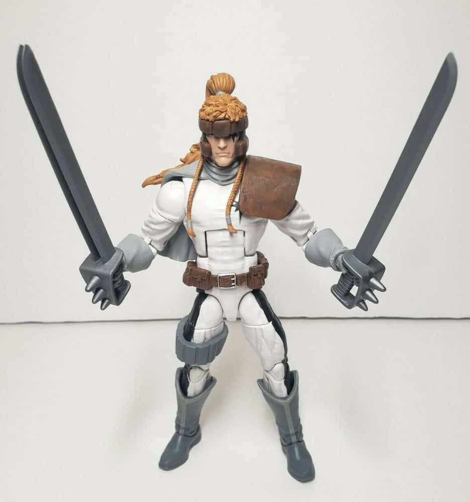 Shatterstar 桌布 壁紙 — 一個詳細的動作人偶，展示一位手持雙劍、編髮的戰士，站在白色背景前。