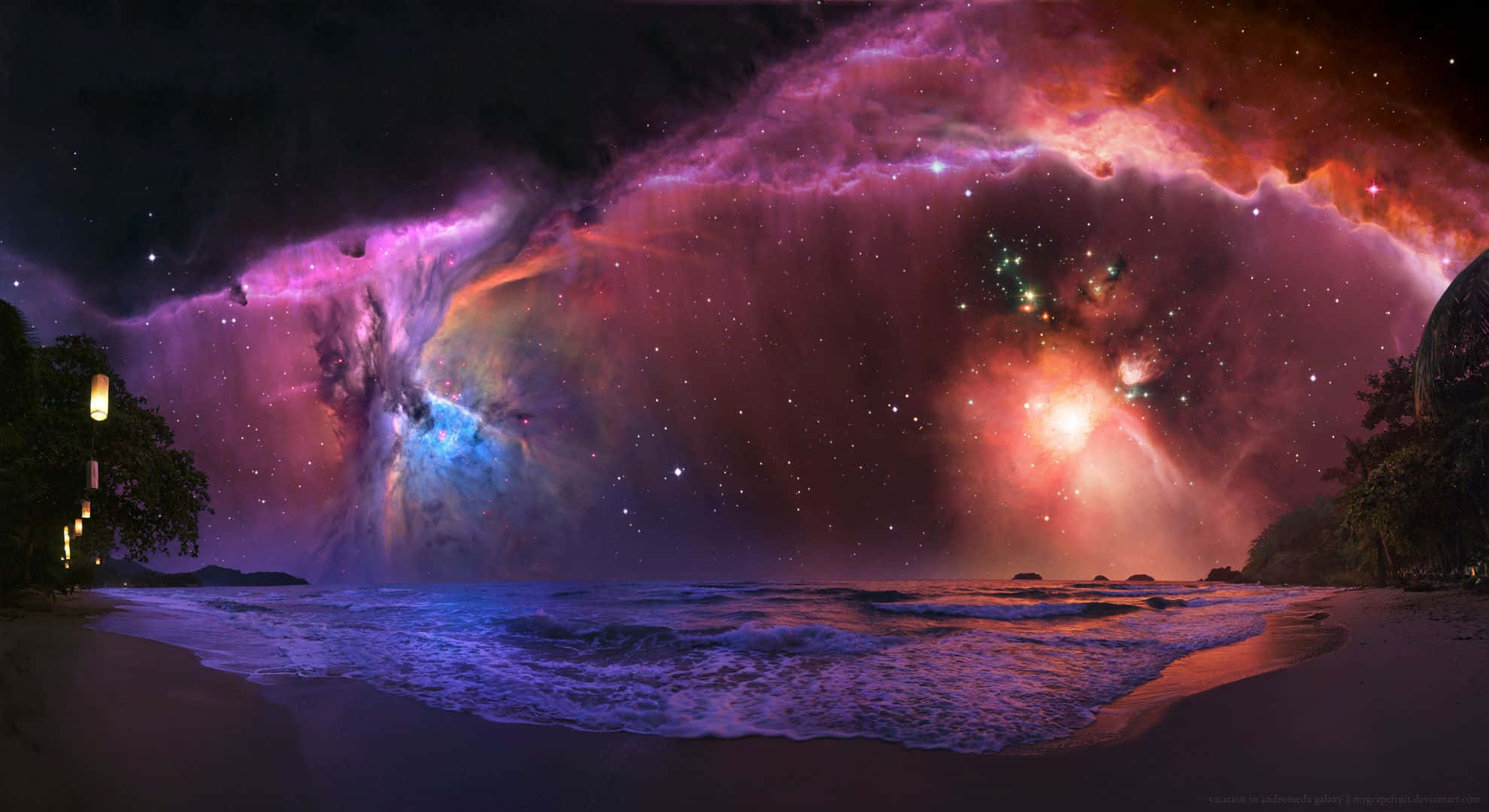 Whirlpool Galaxy 桌布 壁紙 — 一個超現實的海灘夜景，鮮豔的紫色、紅色和藍色的宇宙星雲在海洋地平線上傾瀉而下。