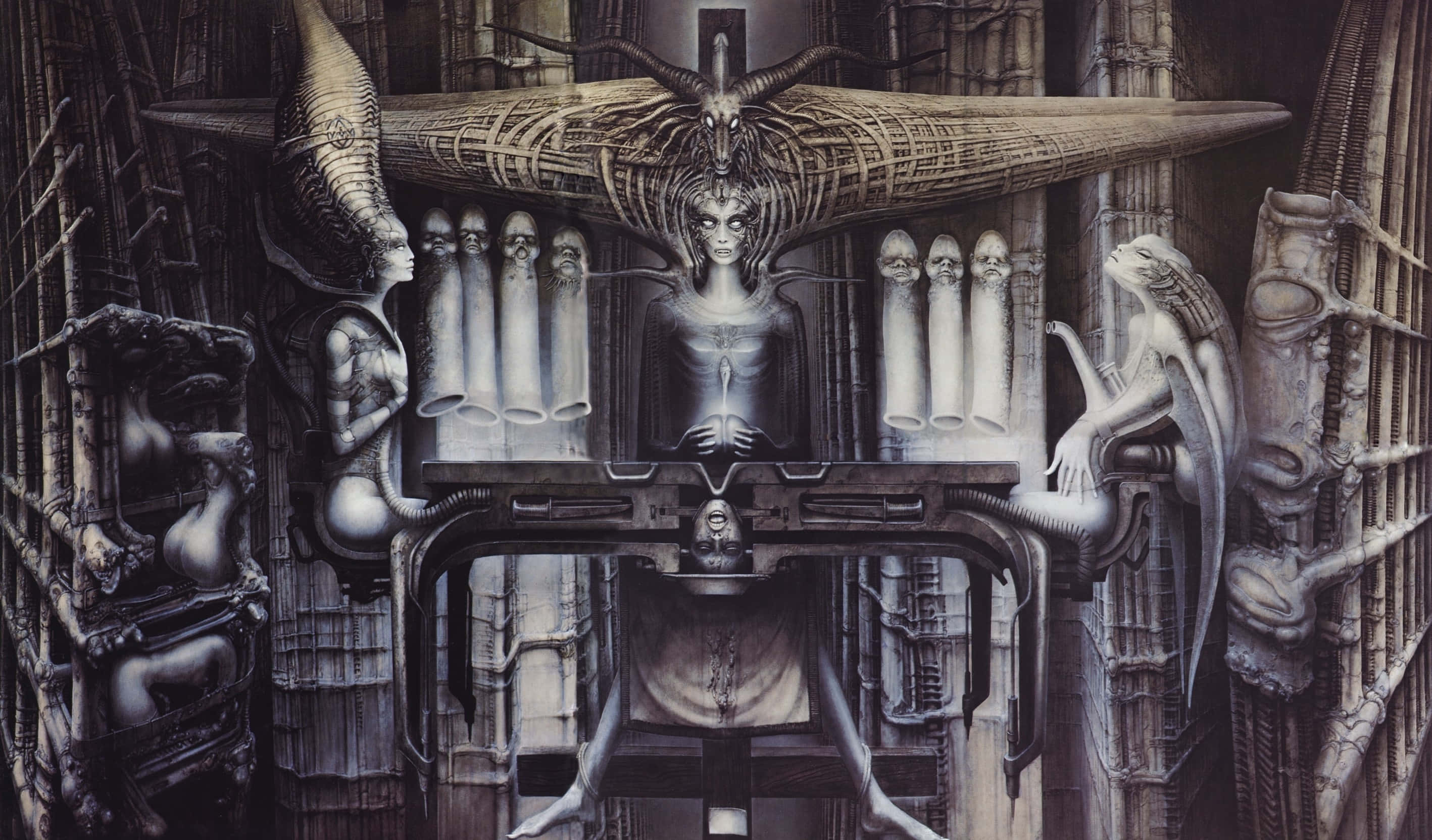 Occult 桌布 壁紙 — 一個超現實的黑暗奇幻場景，中央有一個帶角頭部和發光眼睛的人形生物，周圍環繞著怪誕的機械和有機形態，背景是哥德式工業環境。