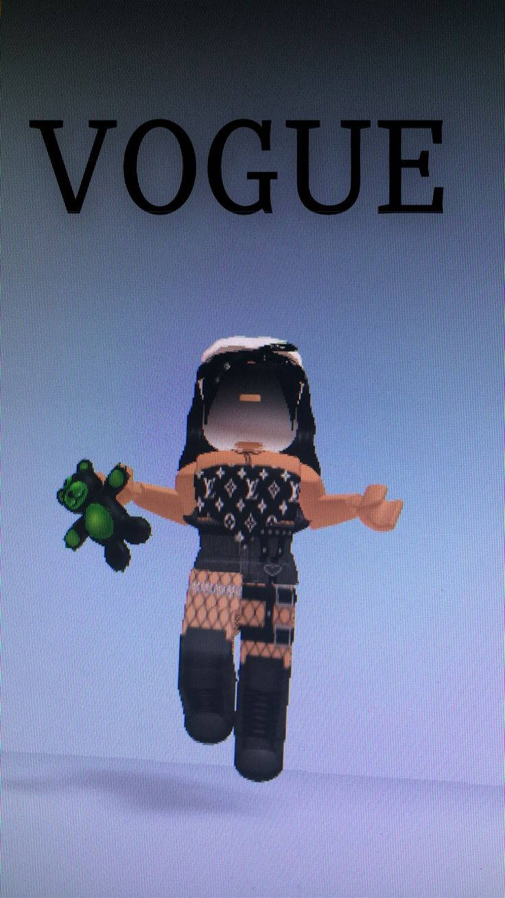 Roblox 桌布 壁紙 — 一個身穿黑白圖案服裝的 Roblox 角色，在帶有 'VOGUE' 文字的藍色漸變背景前抱著一隻綠色泰迪熊。
