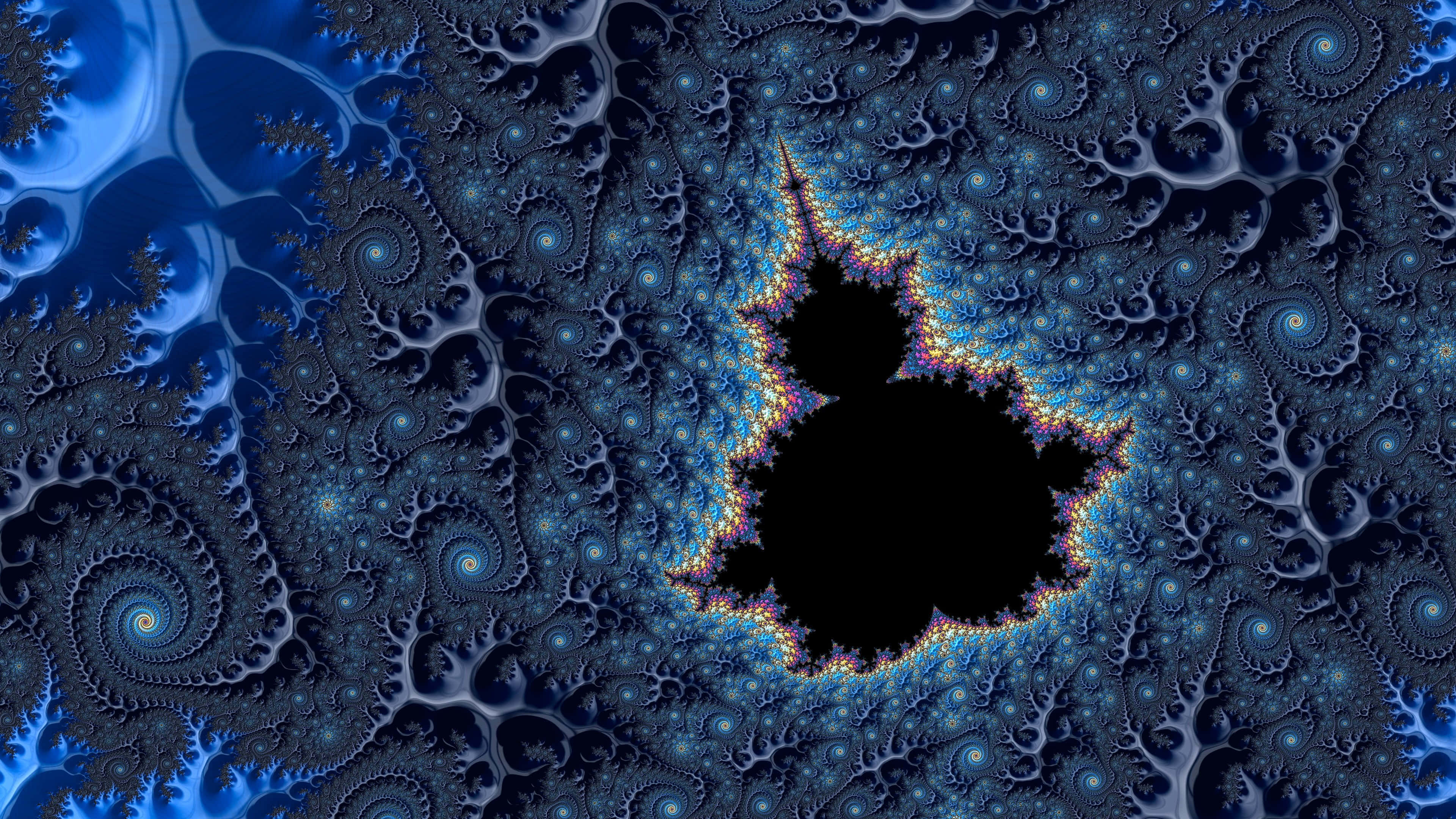 Psychedelic Fractals 桌布 壁紙 — 一個迷人的藍色分形圖案，帶有複雜的螺旋和一個被發光邊緣包圍的中央黑色空洞。