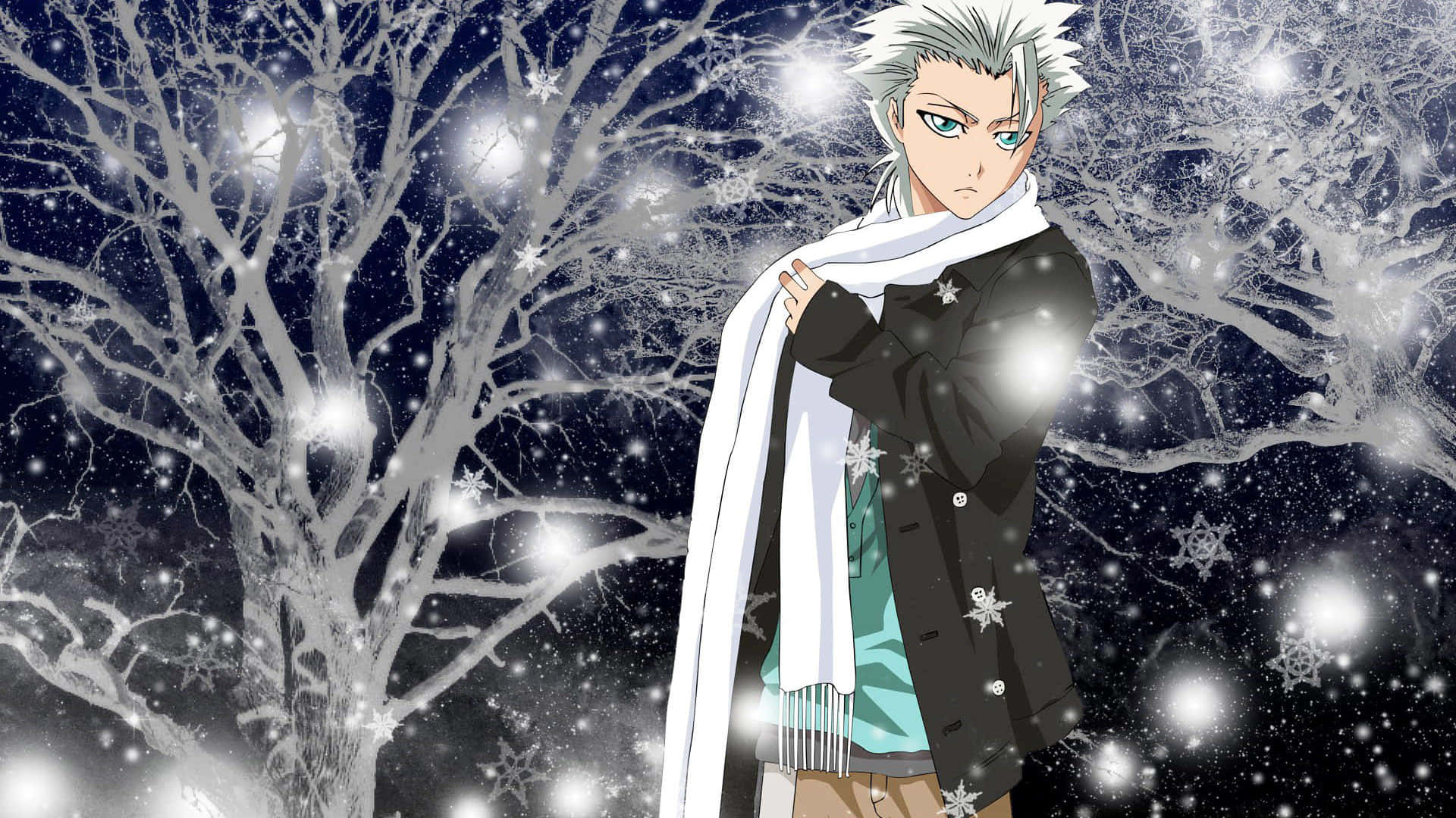 Toshiro Hitsugaya 桌布 壁紙 — 一個銀髮動漫角色站在白雪覆蓋的冬季森林中，背景是繁星點點的夜空，閃爍著發光的雪花。