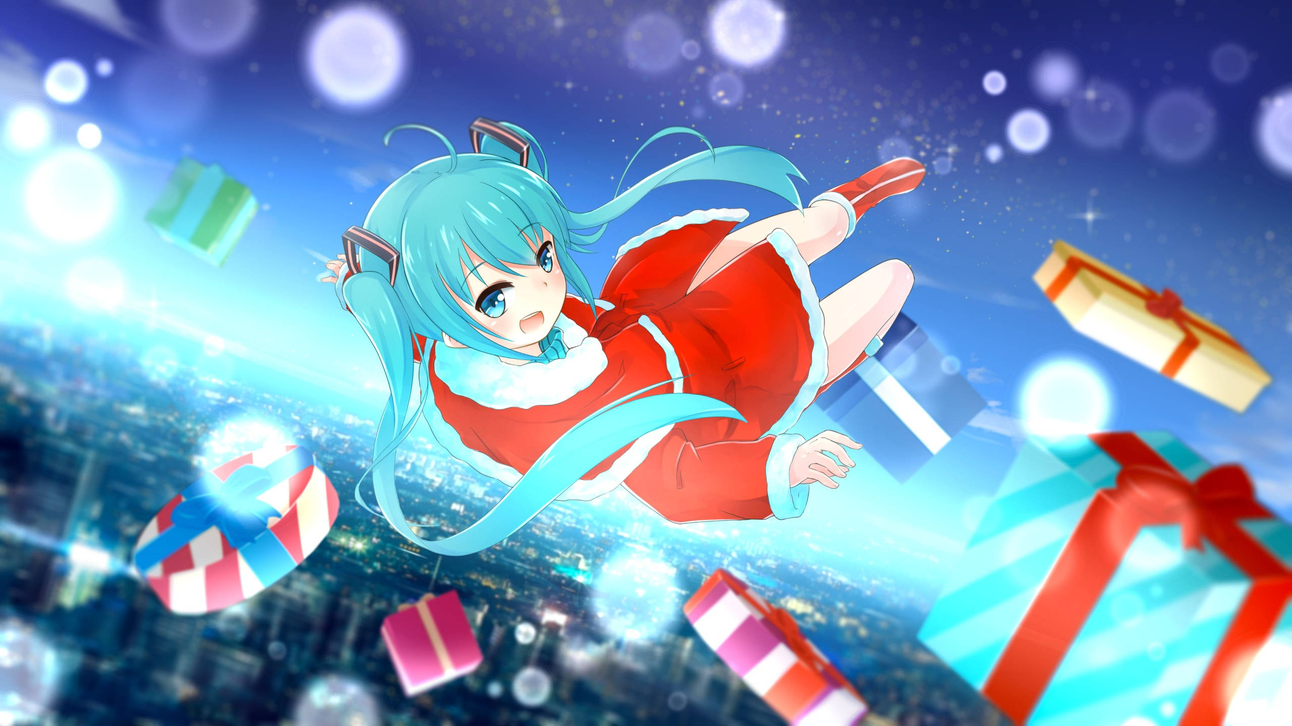 Santa Hatsuni Miku Anime Christmas 壁紙 — 一個開心的動漫女孩穿著紅色聖誕老人服裝，漂浮在發光的城市景觀之上，周圍環繞著色彩繽紛的漂浮禮物。