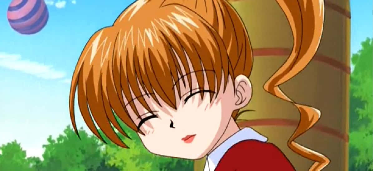 Biscuit Krueger 桌布 壁紙 — 一個開朗的動漫女孩，橙色雙馬尾，在明亮的藍天、綠樹和漂浮的球下溫柔微笑。