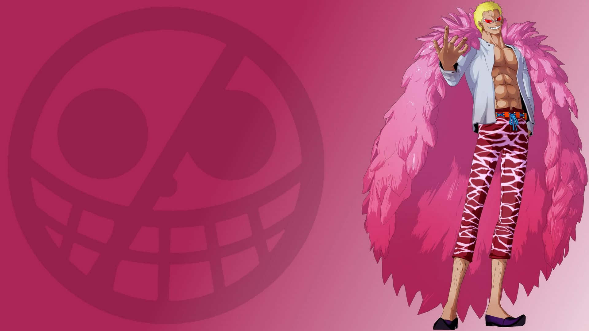 Donquixote Doflamingo 桌布 壁紙 — 一個開朗的動漫角色，金髮、戴紅色太陽眼鏡，穿著粉紅色羽毛外套和圖案褲子，在粉紅色背景上有一個大骷髏標誌，正在揮手。