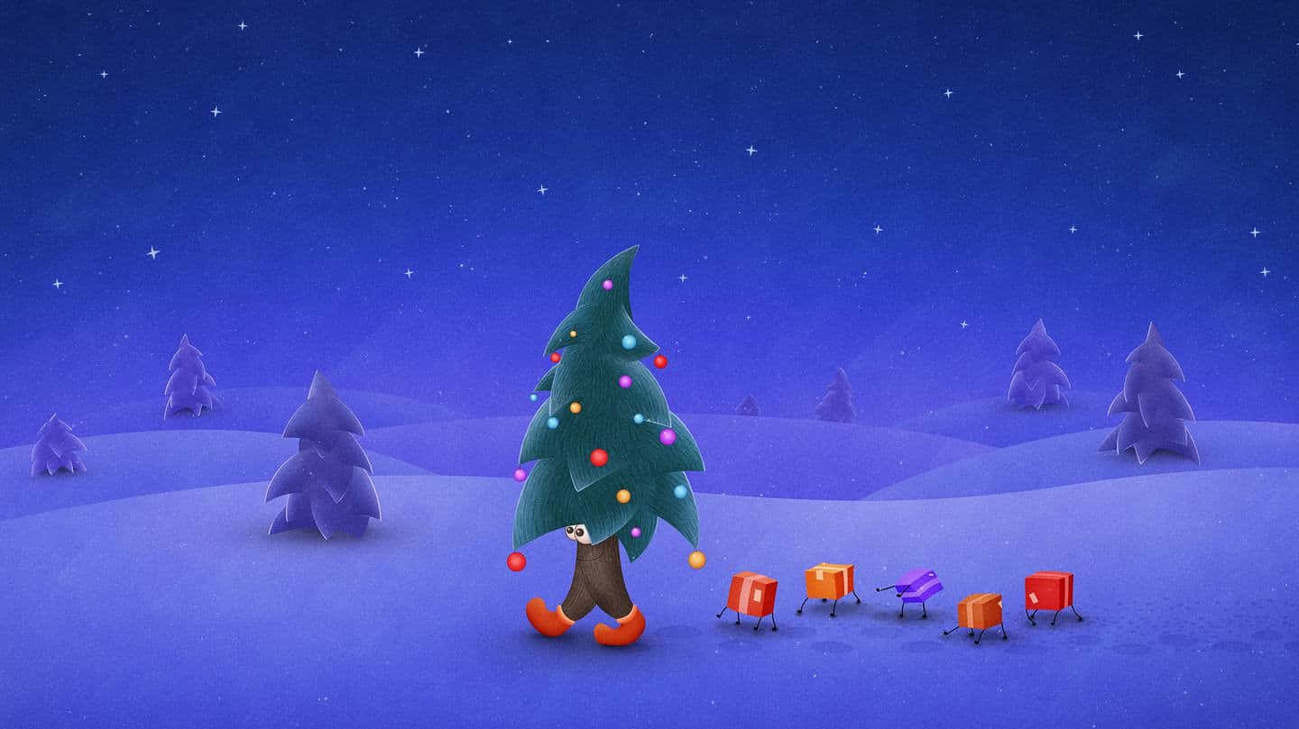 簡約聖誕 桌布 壁紙 — 一個頭部為聖誕樹的奇幻角色在雪夜景觀中行走，拖著色彩繽紛的禮物盒。