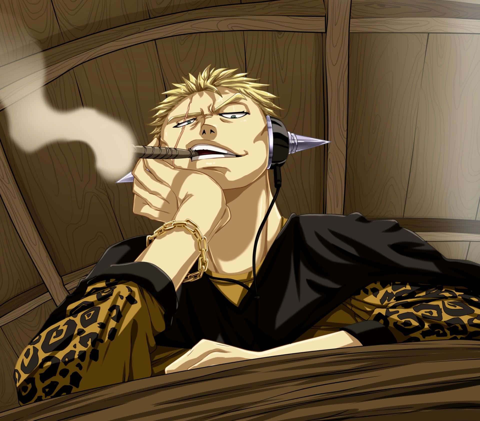 Laxus Dreyar 桌布 壁紙 — 一個頭髮尖刺的動漫男人在木屋內戴著耳機吸煙。