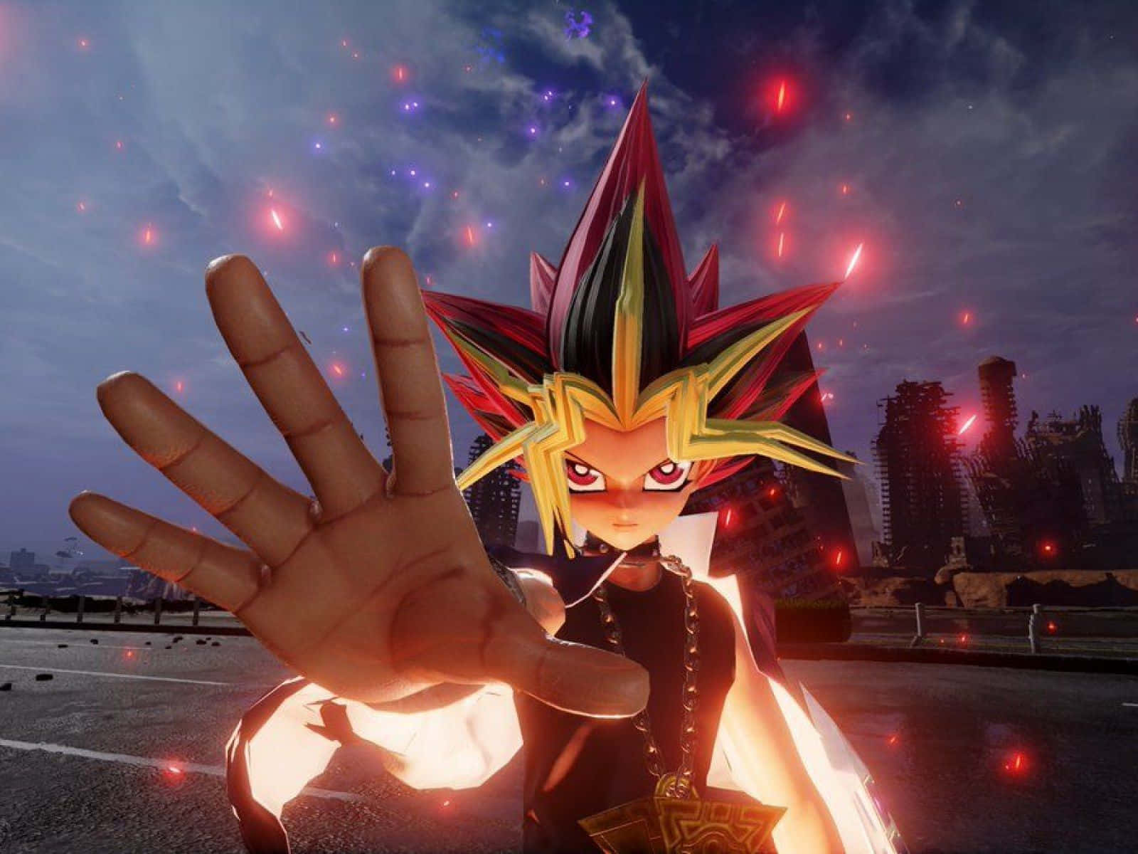 Yugi Muto 桌布 壁紙 — 一個風格化的動漫角色，擁有尖刺的紅、黃、黑頭髮，在黑暗的城市天際線中伸出發光的手，周圍漂浮著紅色和紫色的光點。