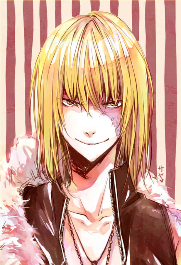 Death Note Mello 桌布 壁紙 — 一個風格化的動漫角色，金色頭髮，帶著微妙微笑，穿著深色外套，背景為條紋。