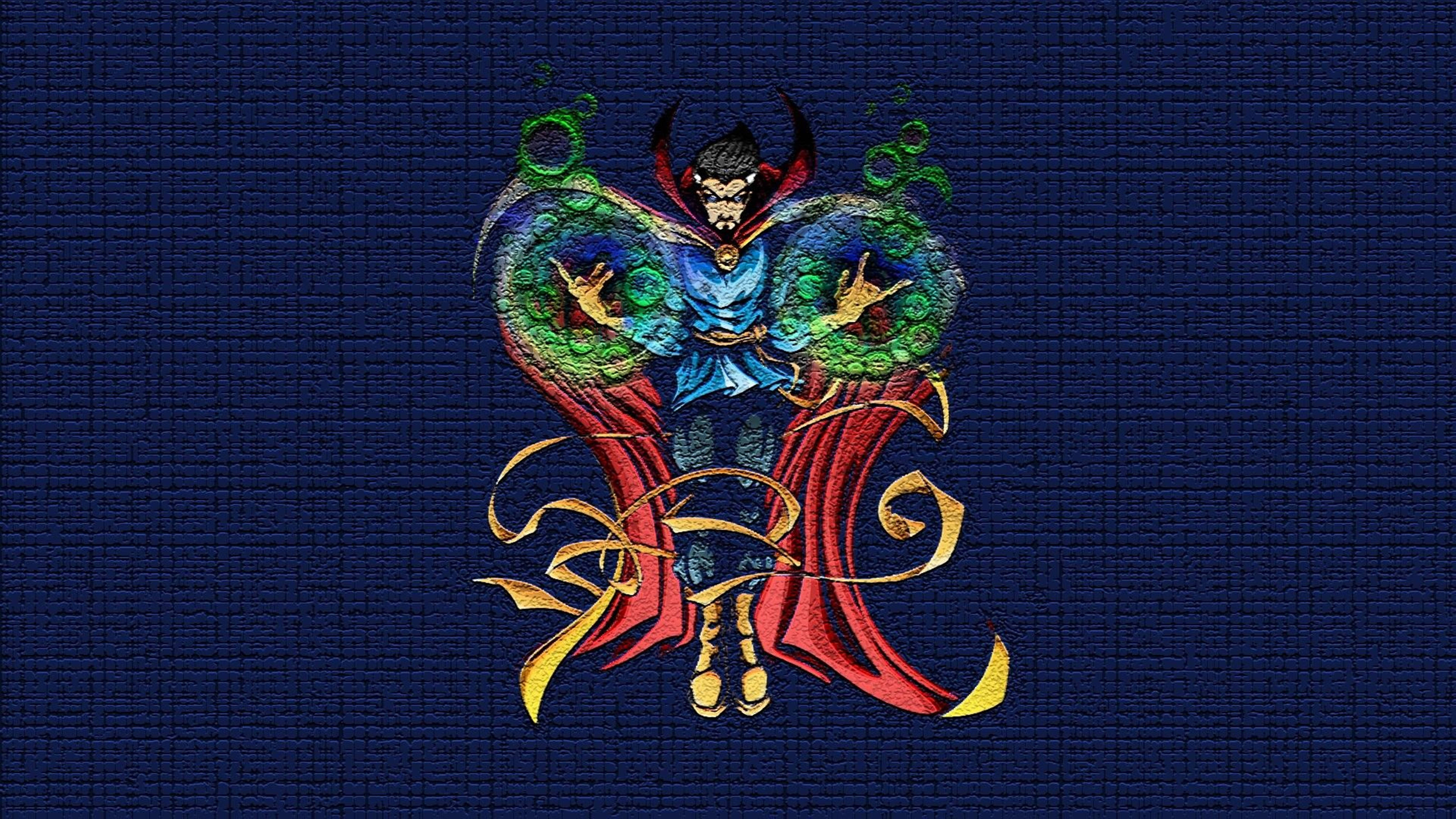 奇異博士 桌布 壁紙 — 一個風格化的奇異博士，身穿藍色長袍和紅色斗篷，在紋理深藍色背景上召喚旋轉的綠色魔法球體。