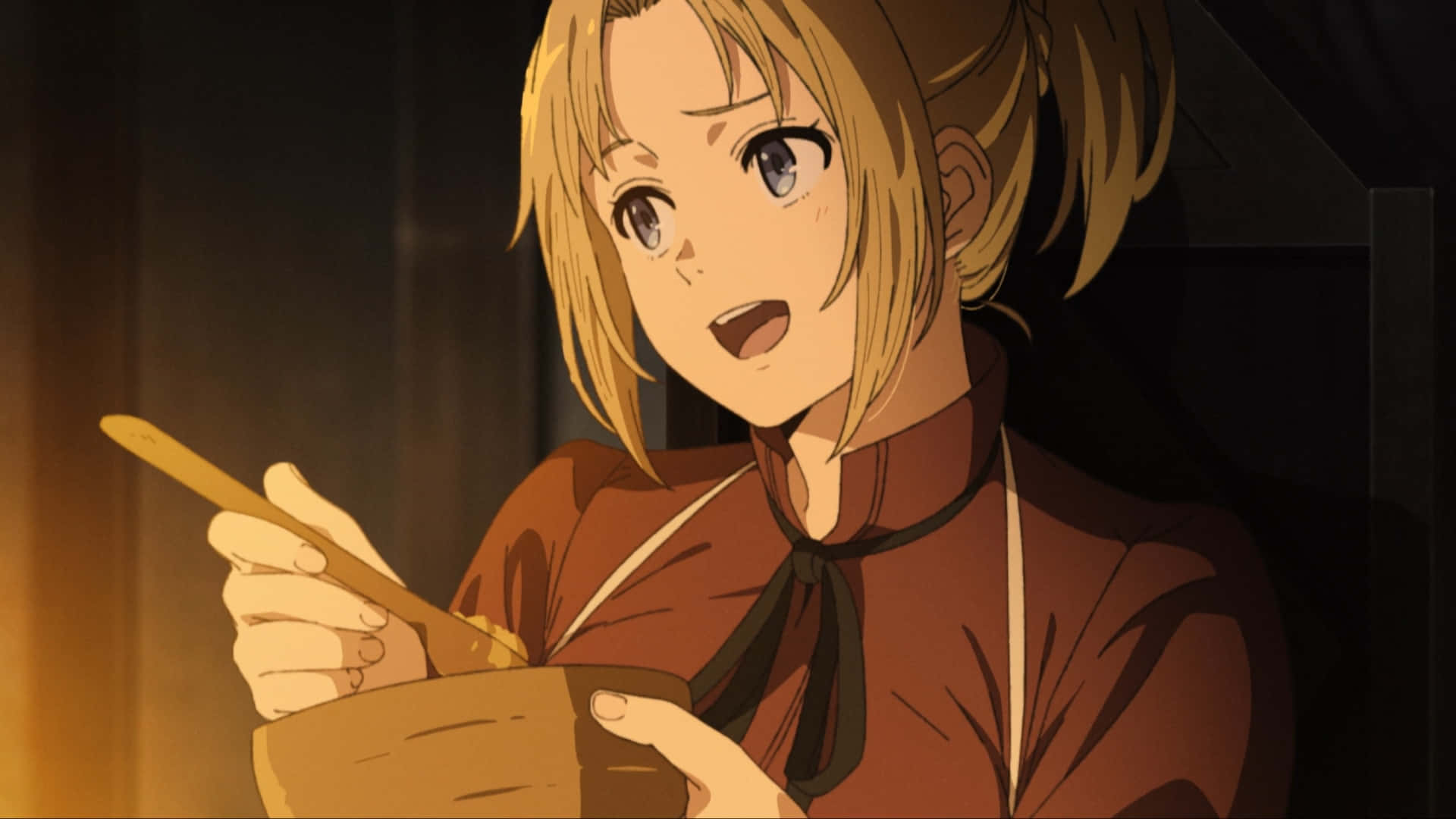 Mushoku Tensei 桌布 壁紙 — 一個驚訝的金髮動漫女孩在溫暖的金色燈光下從木碗中進食。