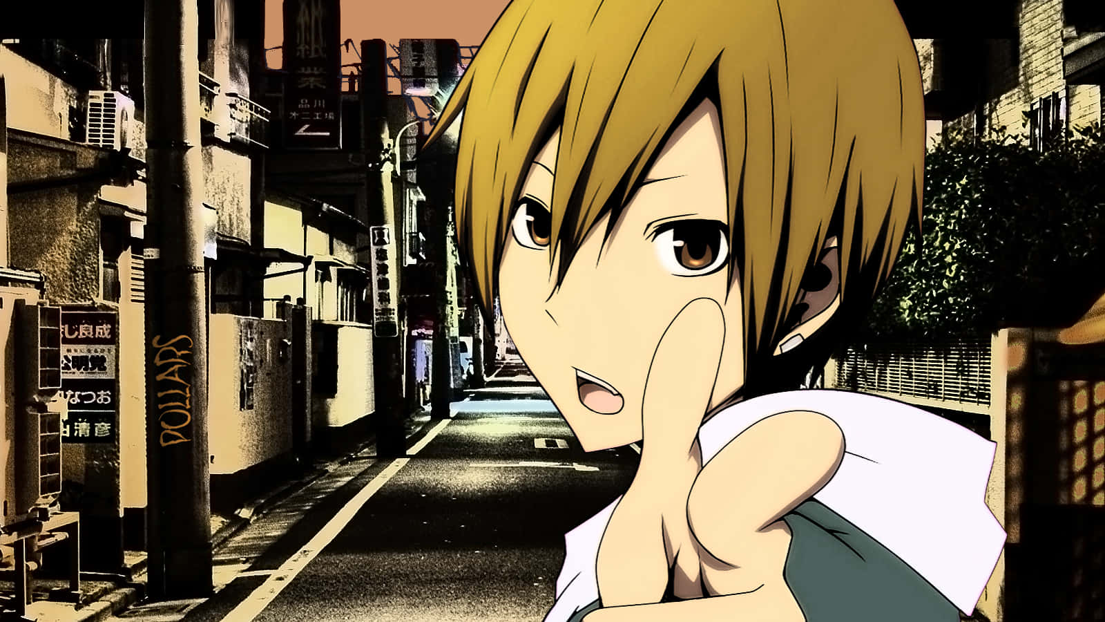 Masaomi Kida 桌布 壁紙 — 一個驚訝的金髮動漫男孩在狹窄的日本小巷中以溫暖的懷舊色調指向觀眾。