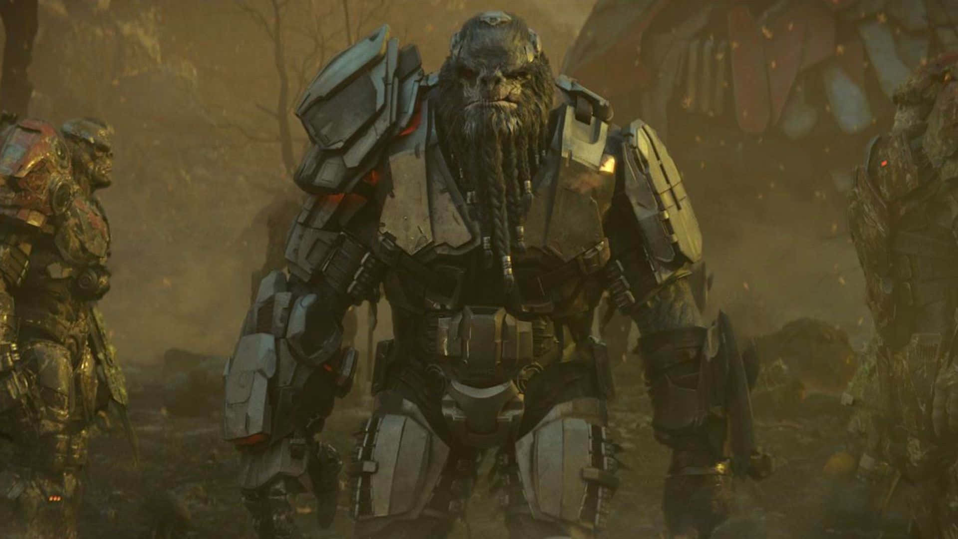Atriox 桌布 壁紙 — 一個高大的裝甲外星戰士，留著辮子鬍鬚，在塵土飛揚的戰場上威嚇地站著，身旁有同伴護衛。