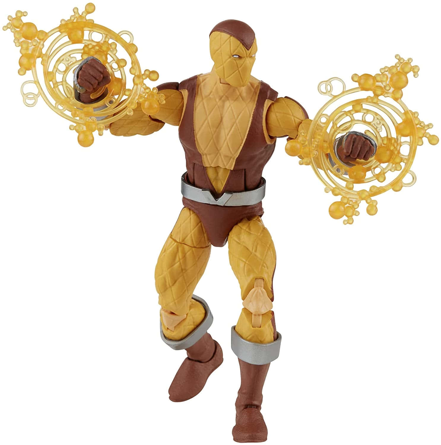 The Shocker 桌布 壁紙 — 一個黃色和棕色裝甲動作人偶，雙手各持發光能量圓盤，在白色背景前動態擺姿勢。