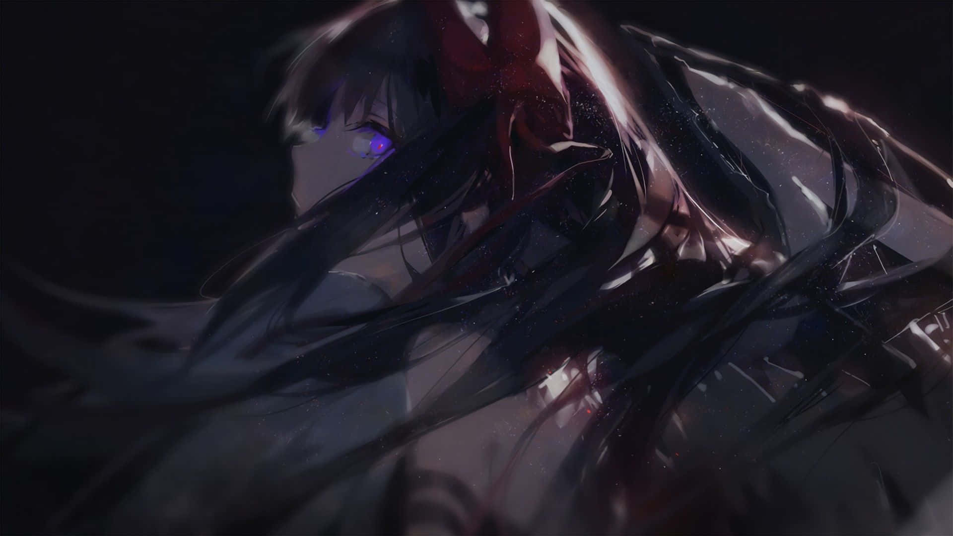Purple Anime 桌布 壁紙 — 一個黑髮動漫女孩，擁有發光的紫色眼睛和紅色角，部分被飄逸的頭髮遮擋，背景為黑色。