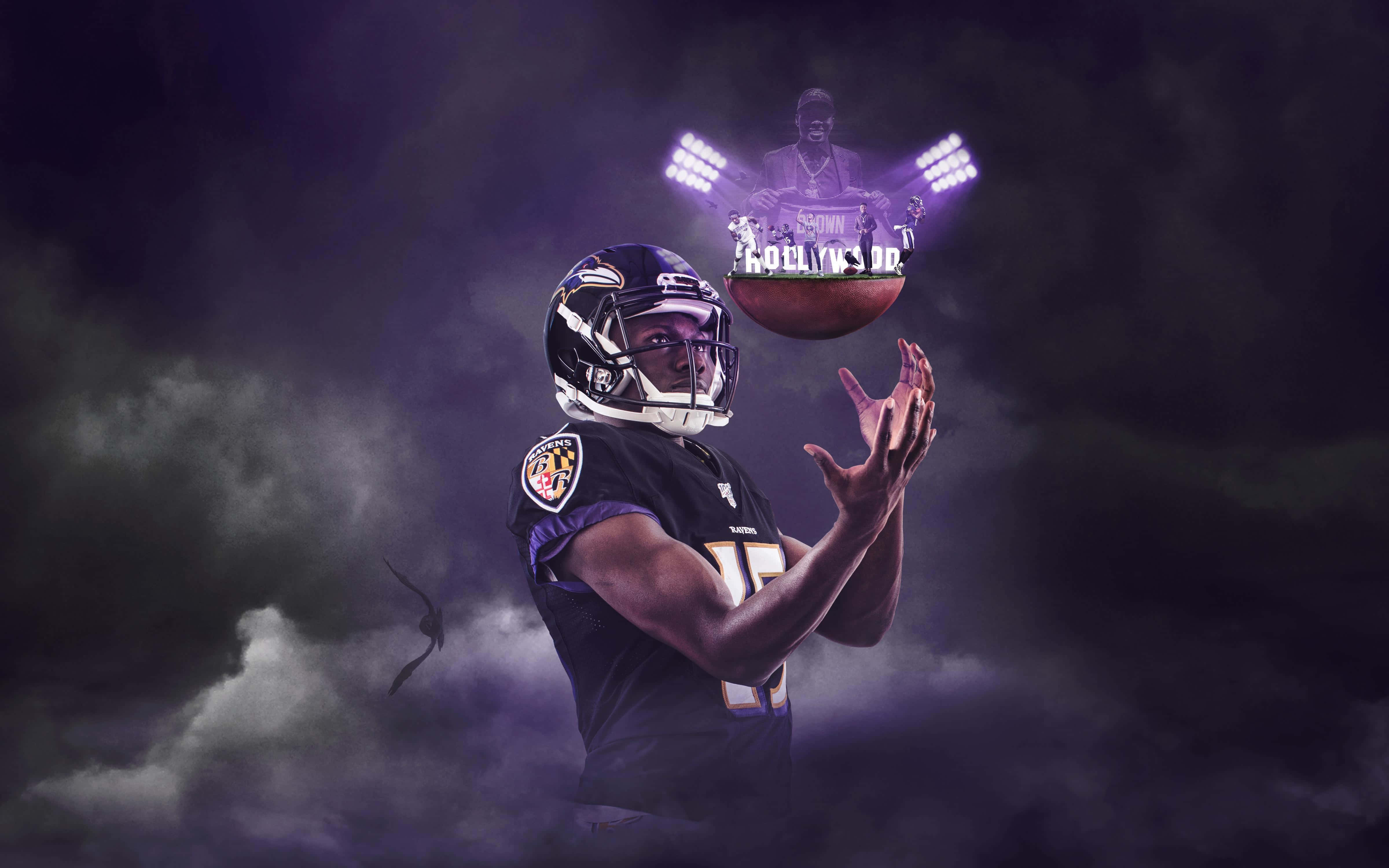 Super Bowl 桌布 壁紙 — 一名穿著紫色球衣的足球員在暴風雨紫色天空下接住一個發光的足球，上方有一個全息教練。