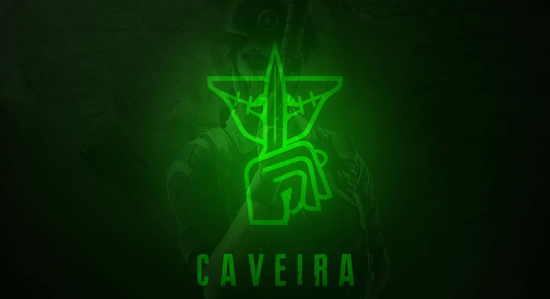 Rainbow Six Siege Caveira 桌布 壁紙 — 一名身穿戰術裝備的士兵隱約可見於一個發光綠色霓虹標誌後面，該標誌是一隻手持劍，下方有名字Caveira。