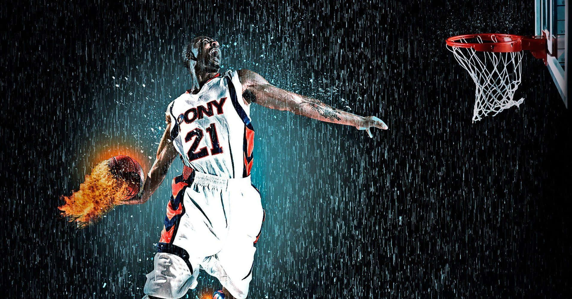 Cool Basketball 桌布 壁紙 — 一名身穿白色21號球衣的籃球運動員在傾盆大雨中躍起，手持燃燒的籃球瞄準籃框。