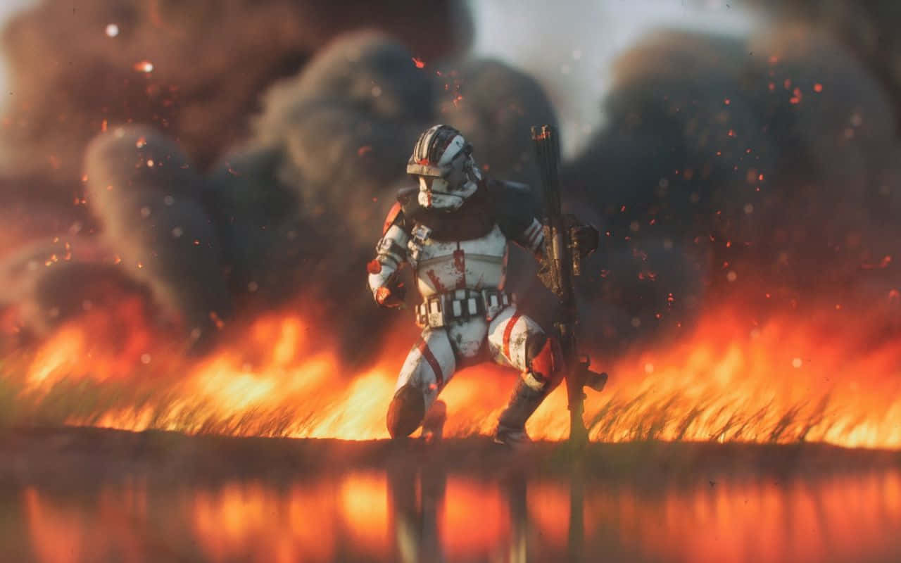 Cool Star Wars 桌布 壁紙 — 一名身穿白色盔甲的克隆人兵團士兵衝過煙霧和火星四散的熾熱戰場。
