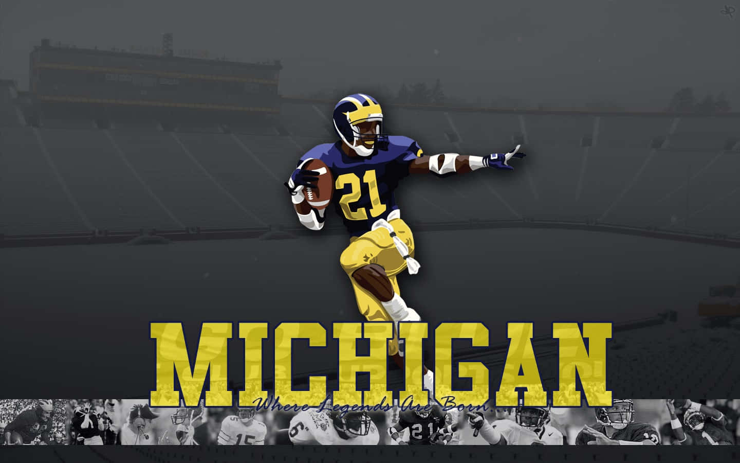 Michigan Wolverines 桌布 壁紙 — 一名身穿藍黃色球衣的密西根大學美式足球員，在戲劇性燈光下，帶著足球跑過霧氣瀰漫的球場。