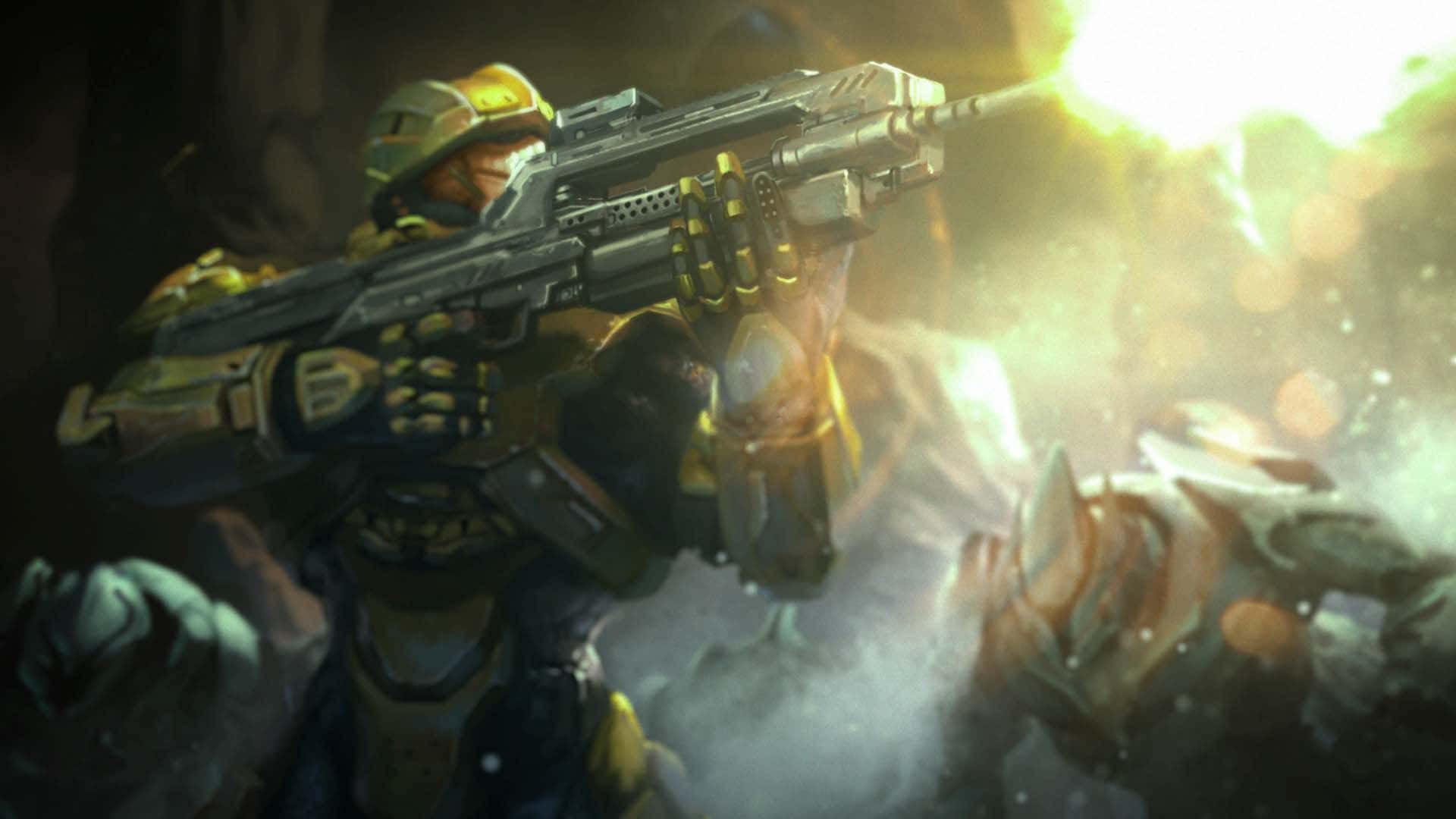 Halo Spartans 桌布 壁紙 — 一名身穿黃黑色盔甲的士兵在煙霧瀰漫的戰場上開火，武器發出光芒，槍口閃光耀眼。