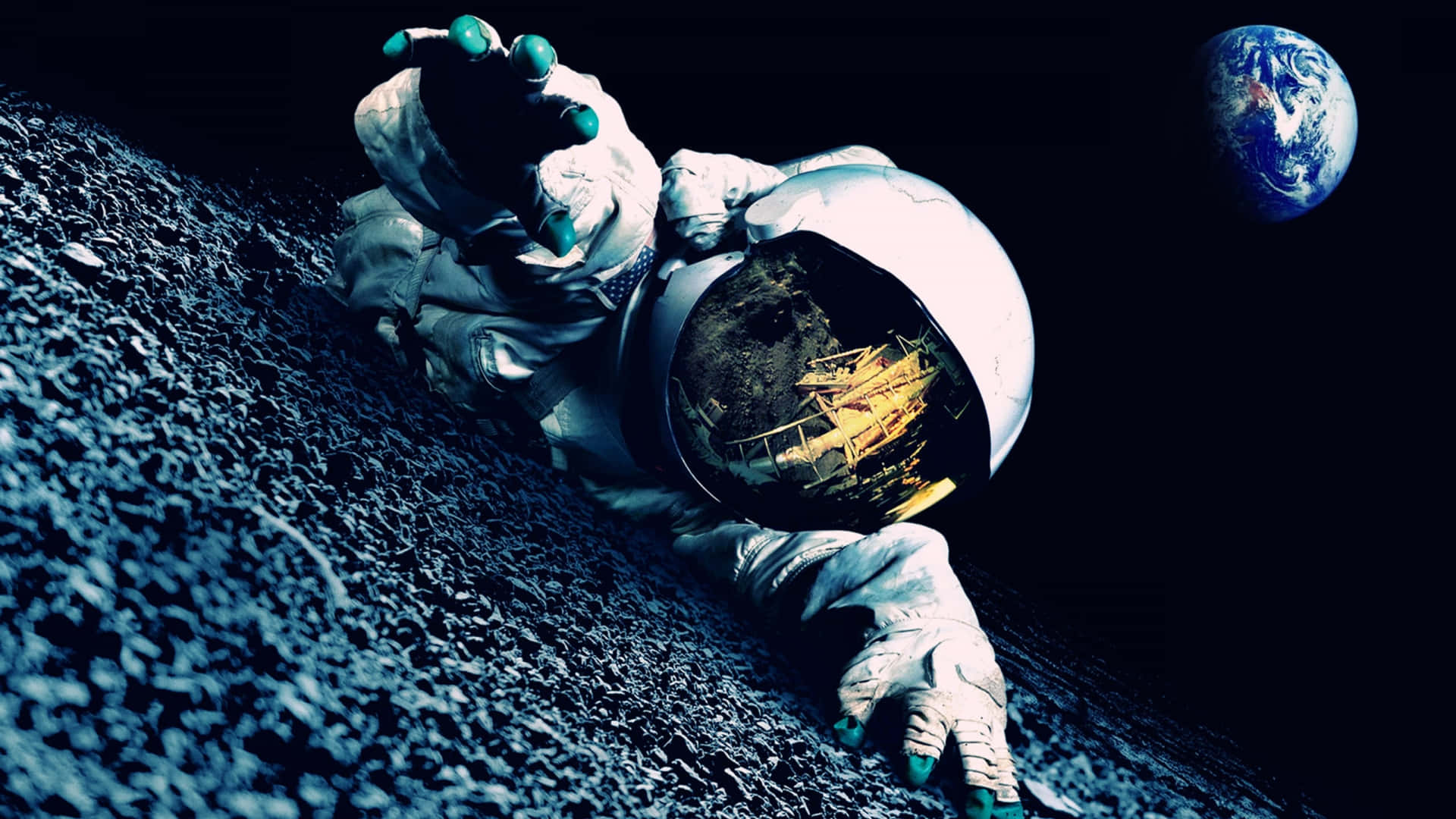 太空人在月球上伸手觸及太空中的地球