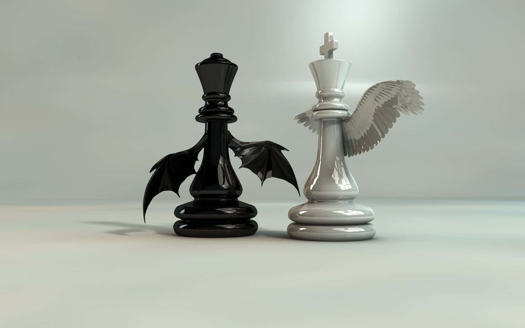一場精彩象棋對決的預期 壁紙 — 一隻帶有蝙蝠翅膀的黑色國際象棋國王，在極簡工作室環境中面對一隻帶有天使翅膀的白色國際象棋國王。