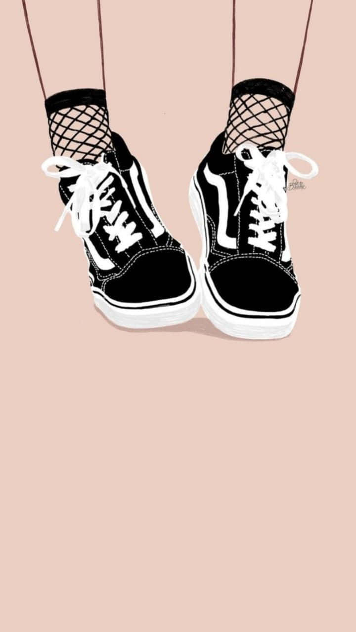 Cute Shoes 桌布 壁紙 — 一對黑色Vans運動鞋，搭配白色鞋帶和魚網襪，置於柔和粉紅色背景上。