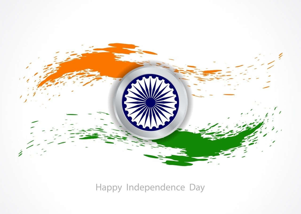 Independence Day 桌布 壁紙 — 一幅充滿活力的印度國旗數碼插圖，帶有橙色和綠色油漆飛濺，白色背景中央有阿育王法輪。
